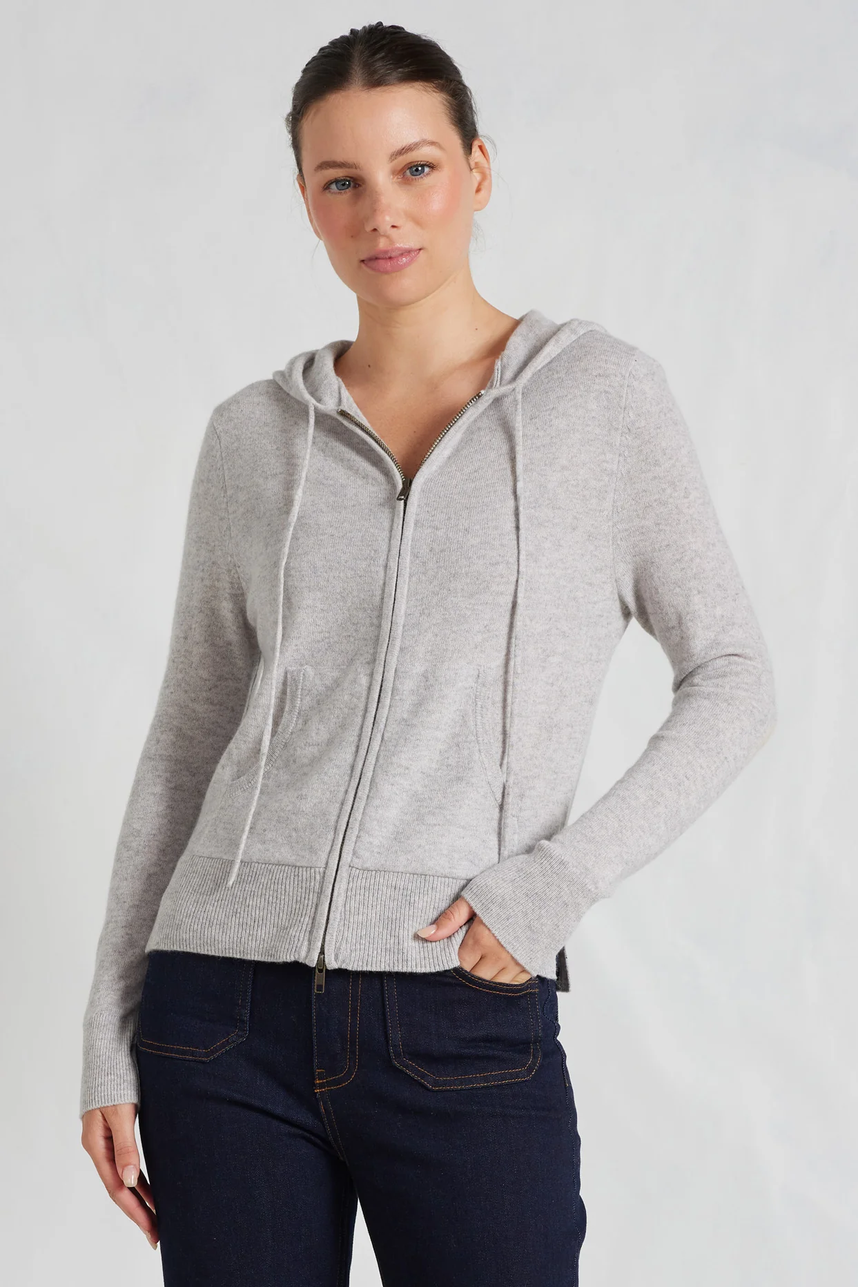 Amber Cashmere Hoodie in Fly Ash - Image 2