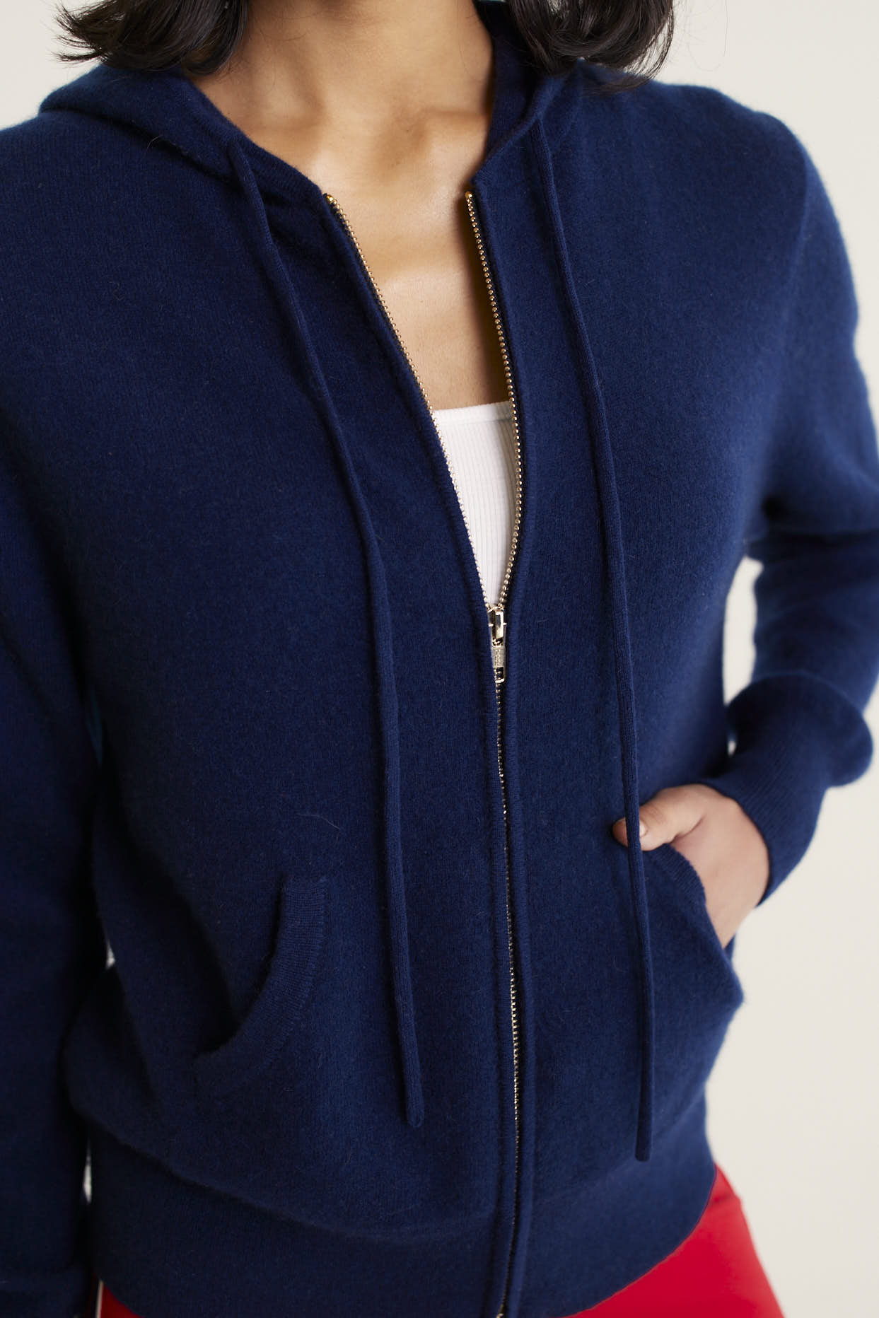 Amber Cashmere Hoodie In Midnight Navy - Image 4