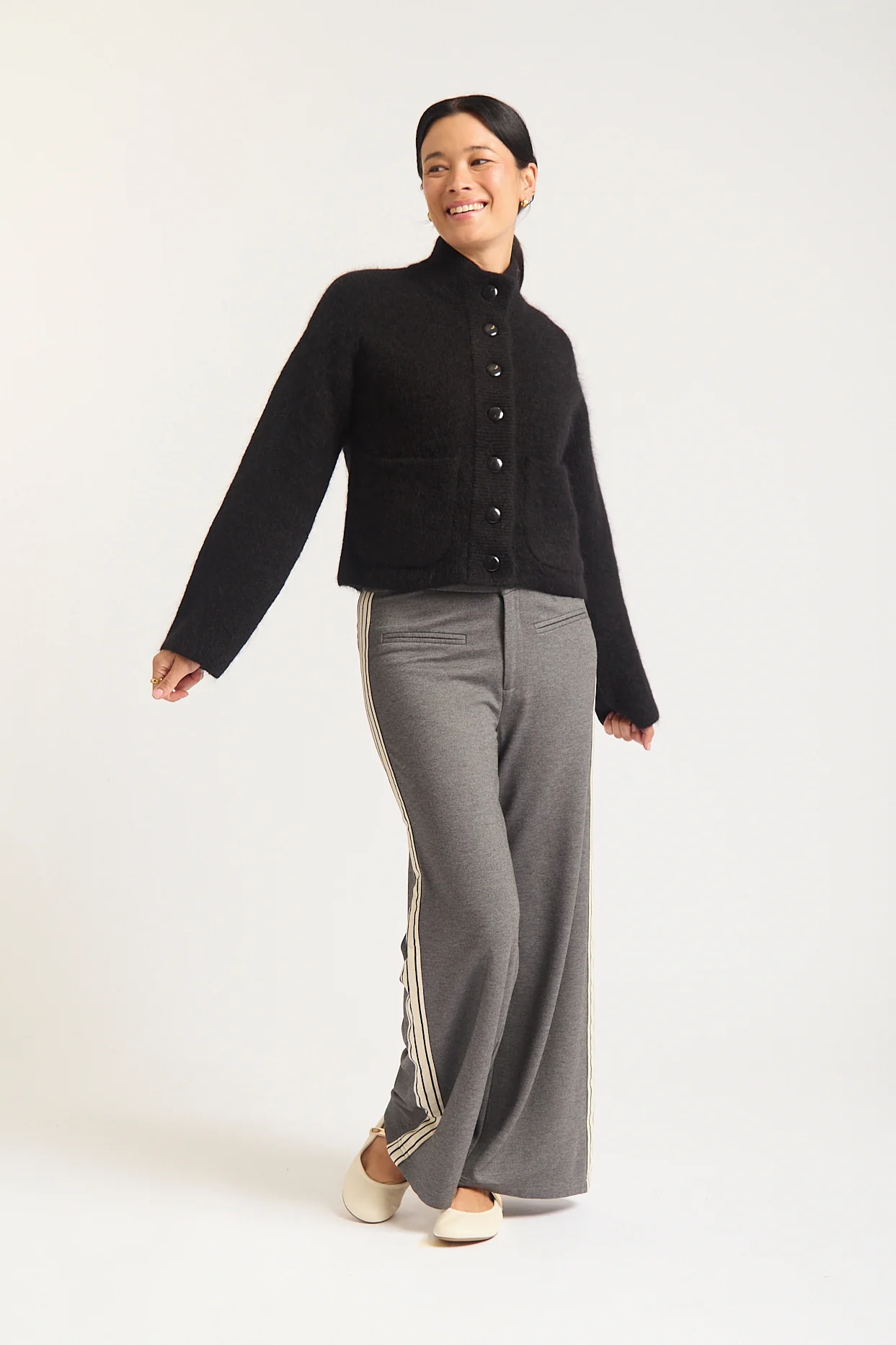 Amelia Bomber Jacket In Black - Image 4