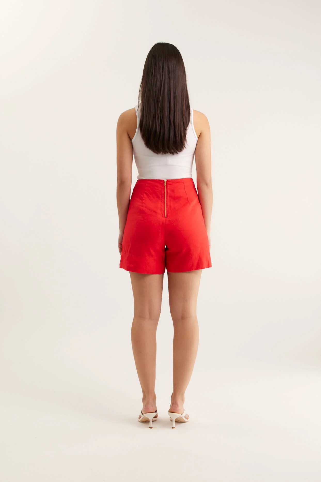 Atlas Linen Short In Red - Image 4