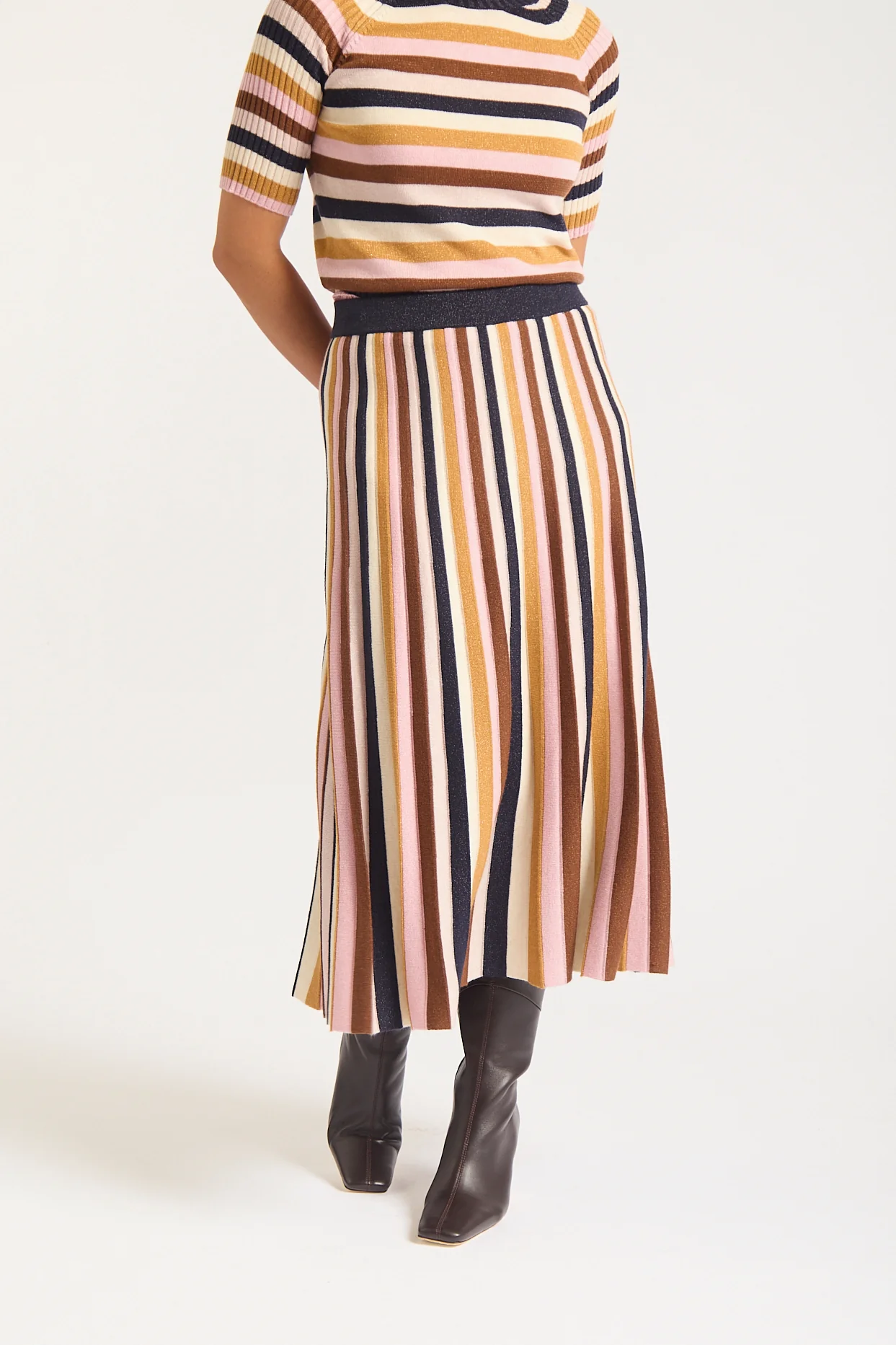 Avenue Lurex Skirt In Nutmeg - Image 5