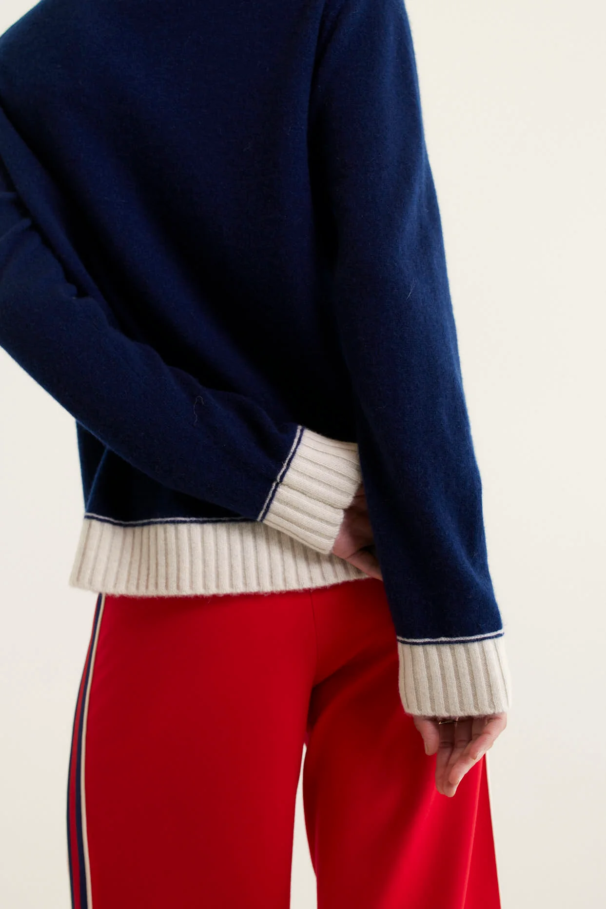 Boyfriend Cashmere Sweater In Midnight Navy - Image 2