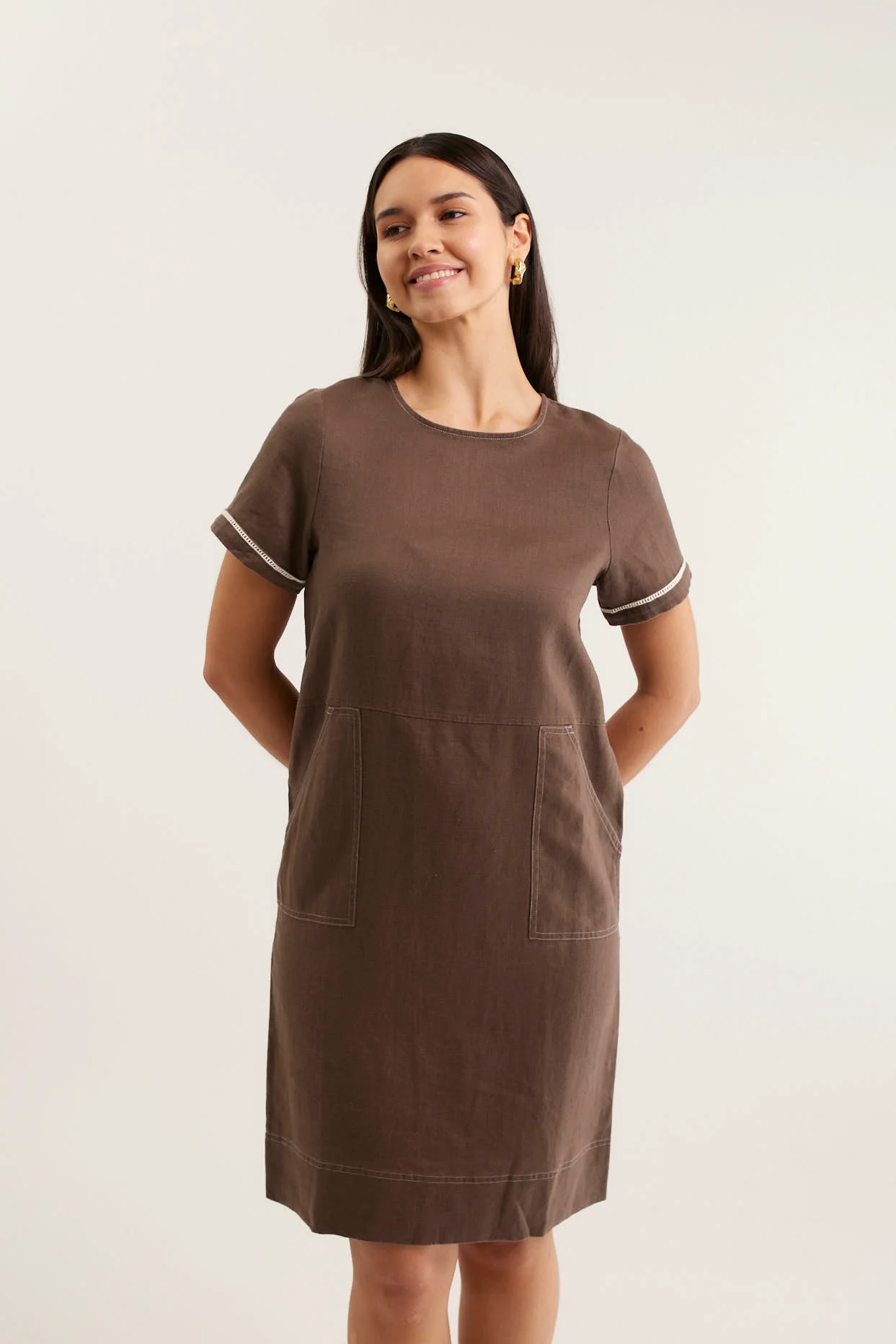 Chiara Linen Dress In Choc - Image 3
