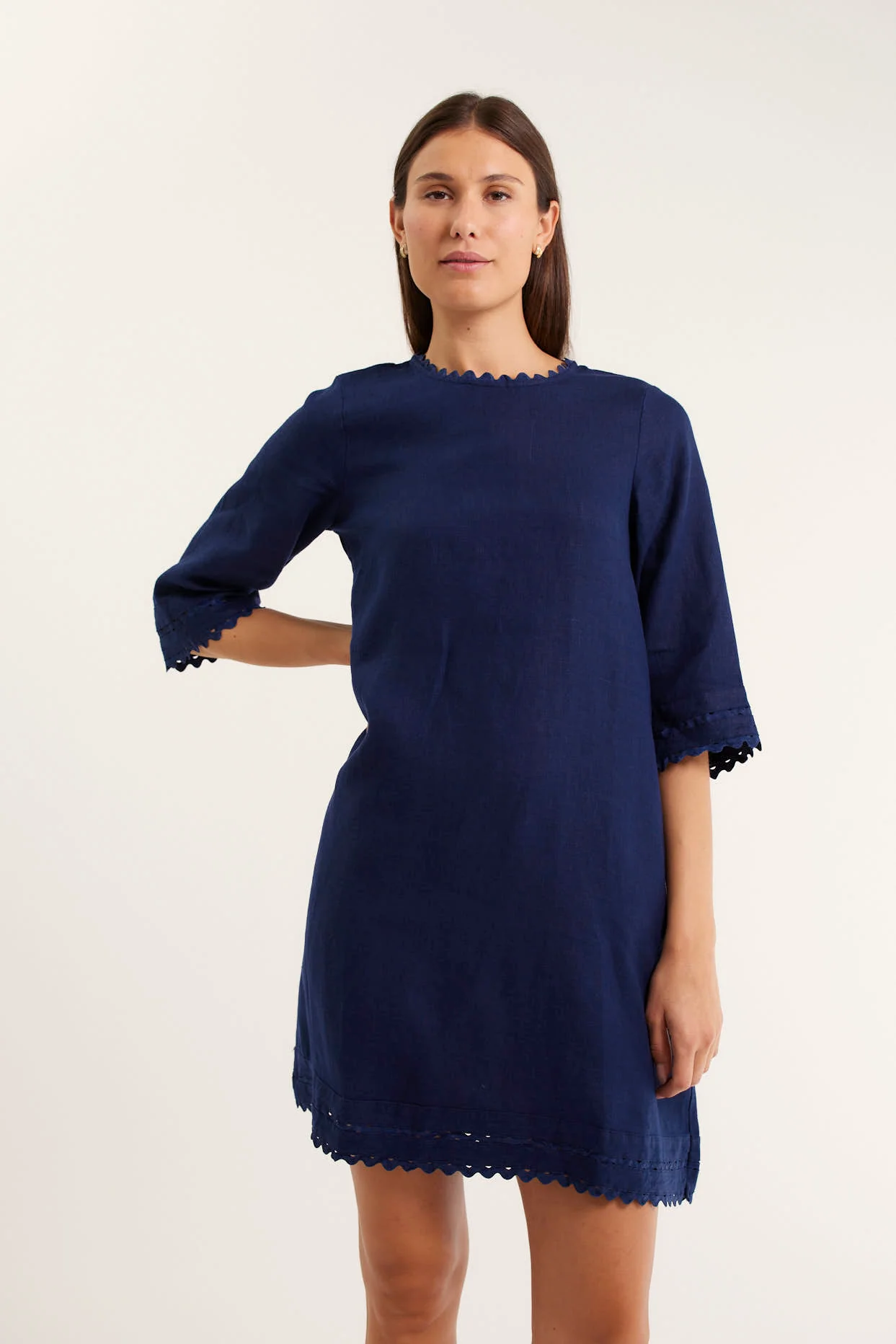 Claire Linen Dress in Navy - Image 3