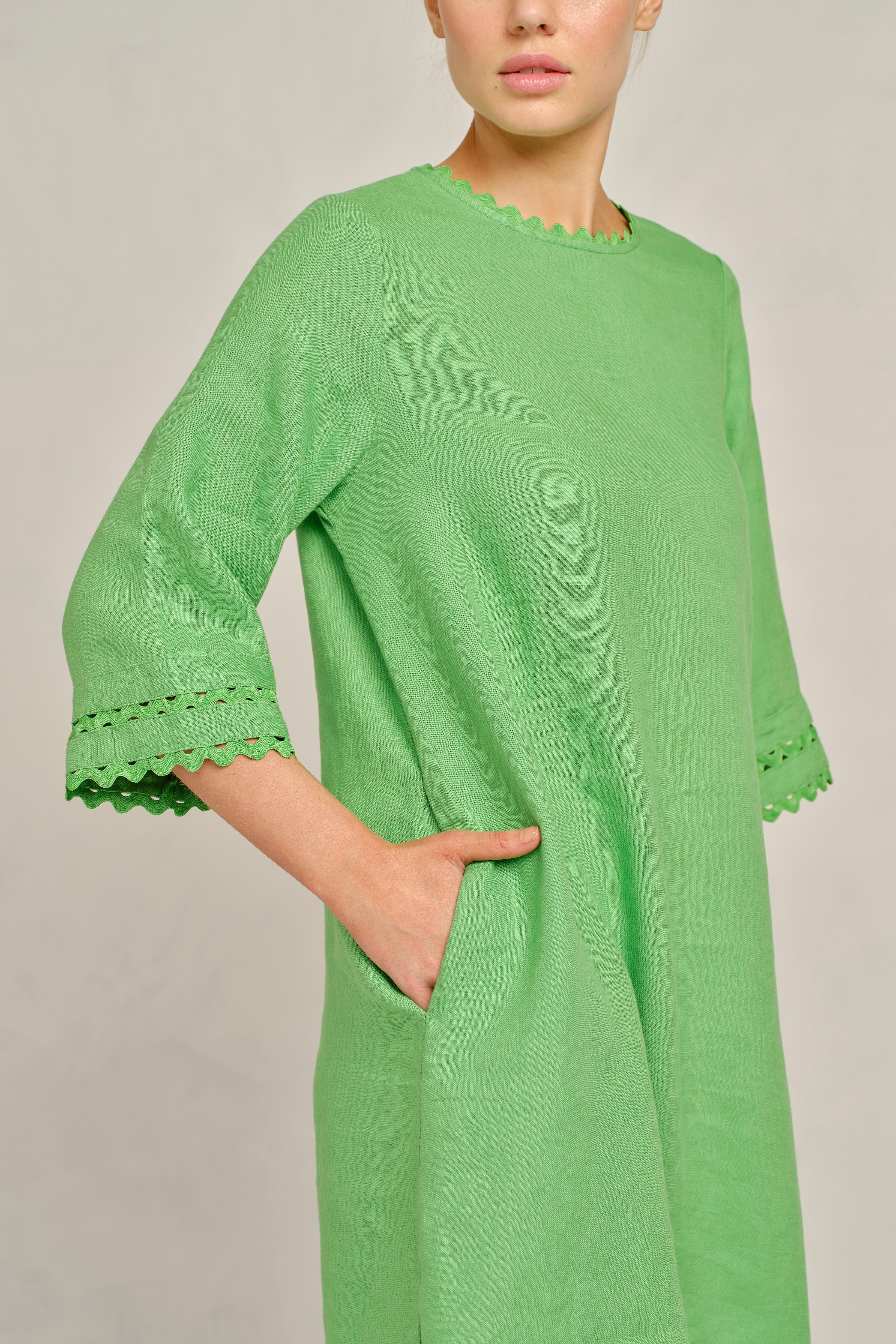 Claire Linen Dress in Clover - Image 2