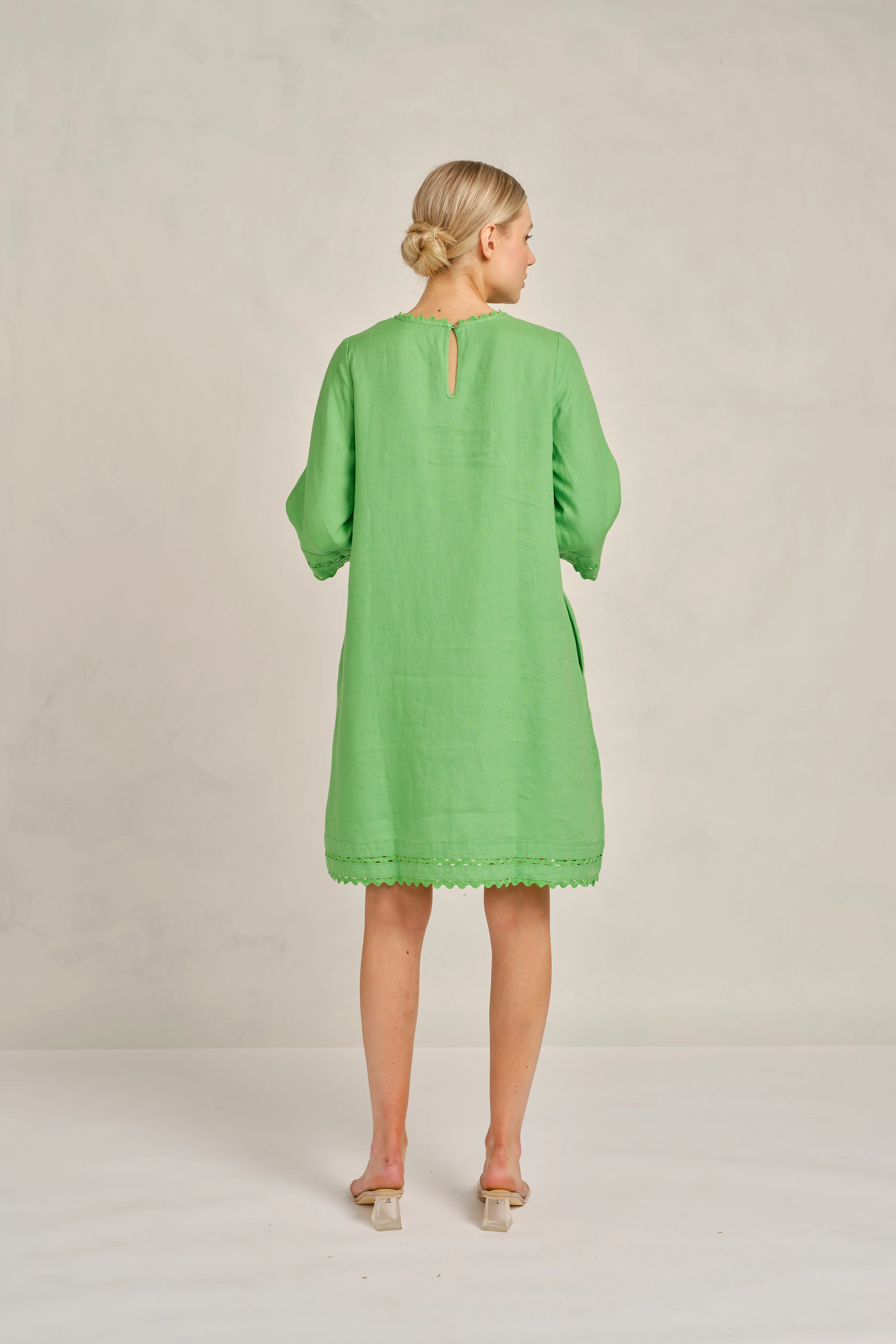 Claire Linen Dress in Clover - Image 4