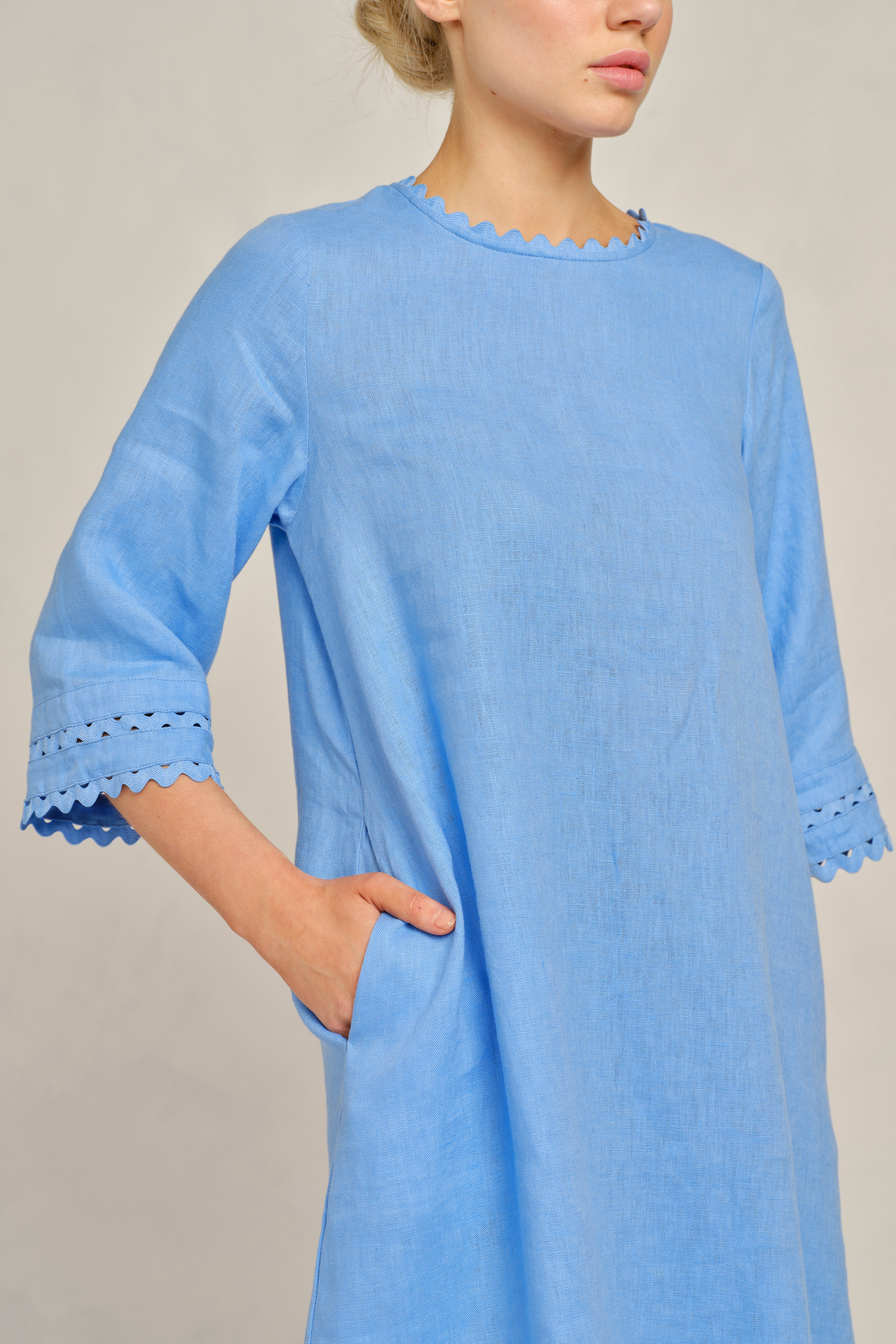 Claire Linen Dress in Cornflower - Image 2