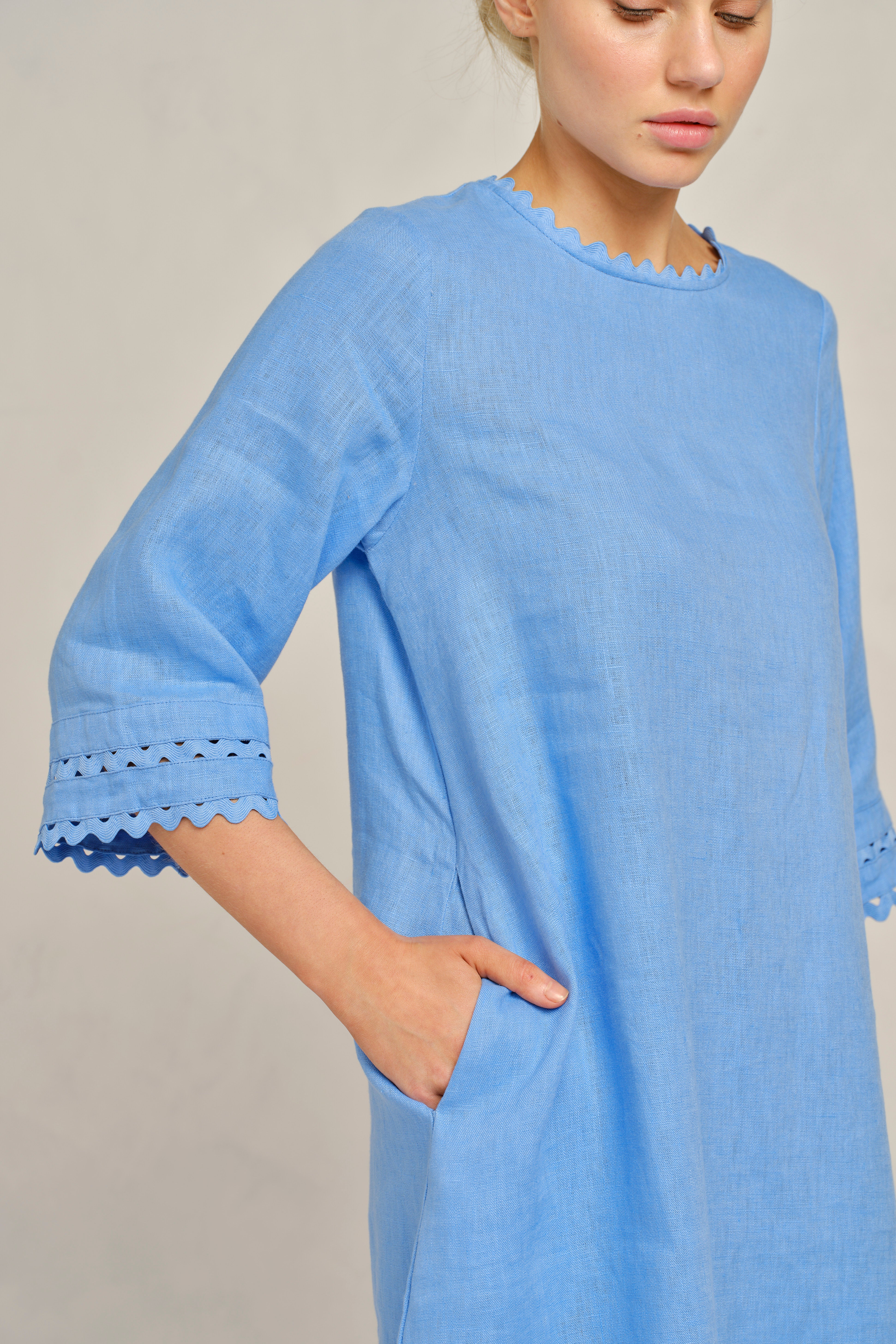 Claire Linen Dress in Cornflower - Image 4