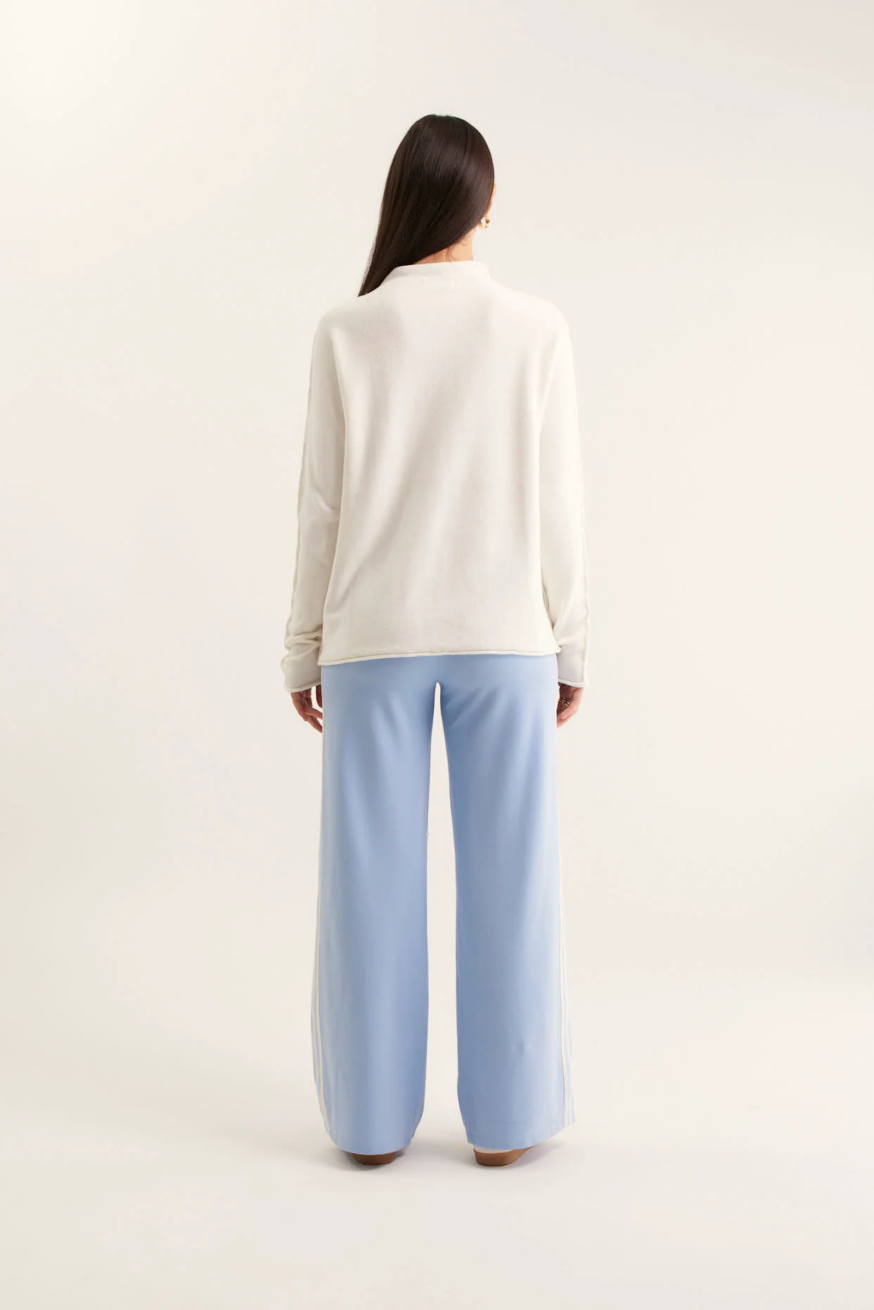Cove Sweater In Ivory - Image 3