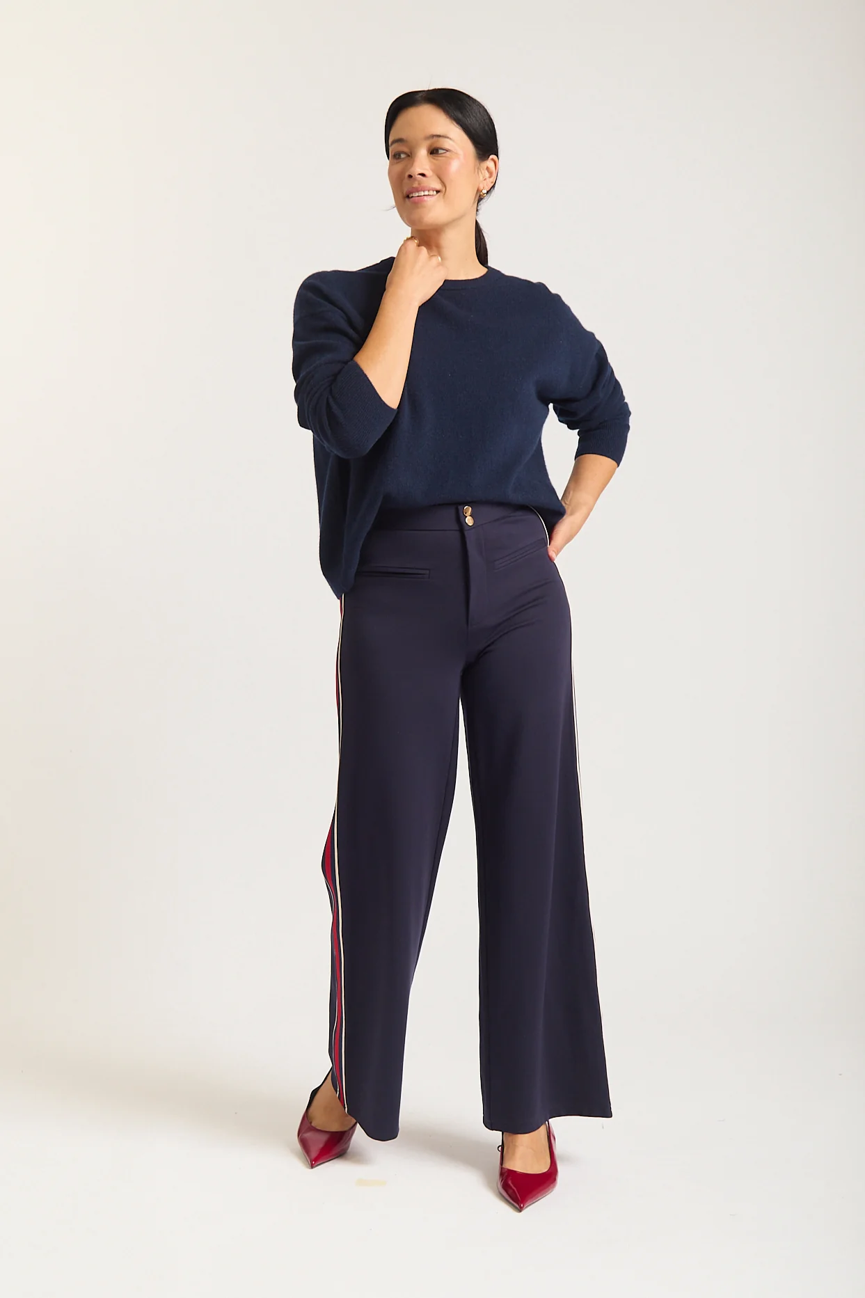 Estelle Cashmere Sweater In Midnight - Image 4