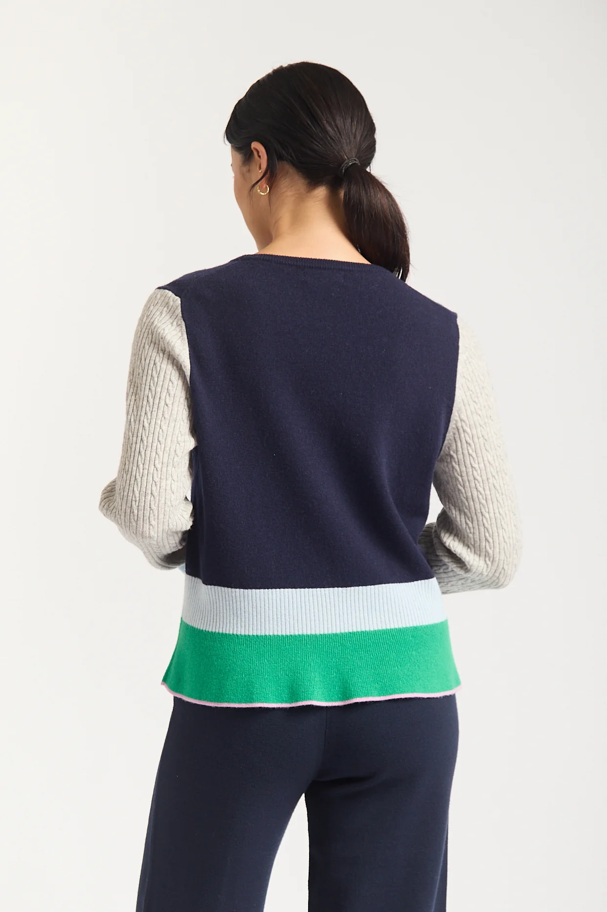Evora Merino Cashmere Sweater In Navy - Image 3