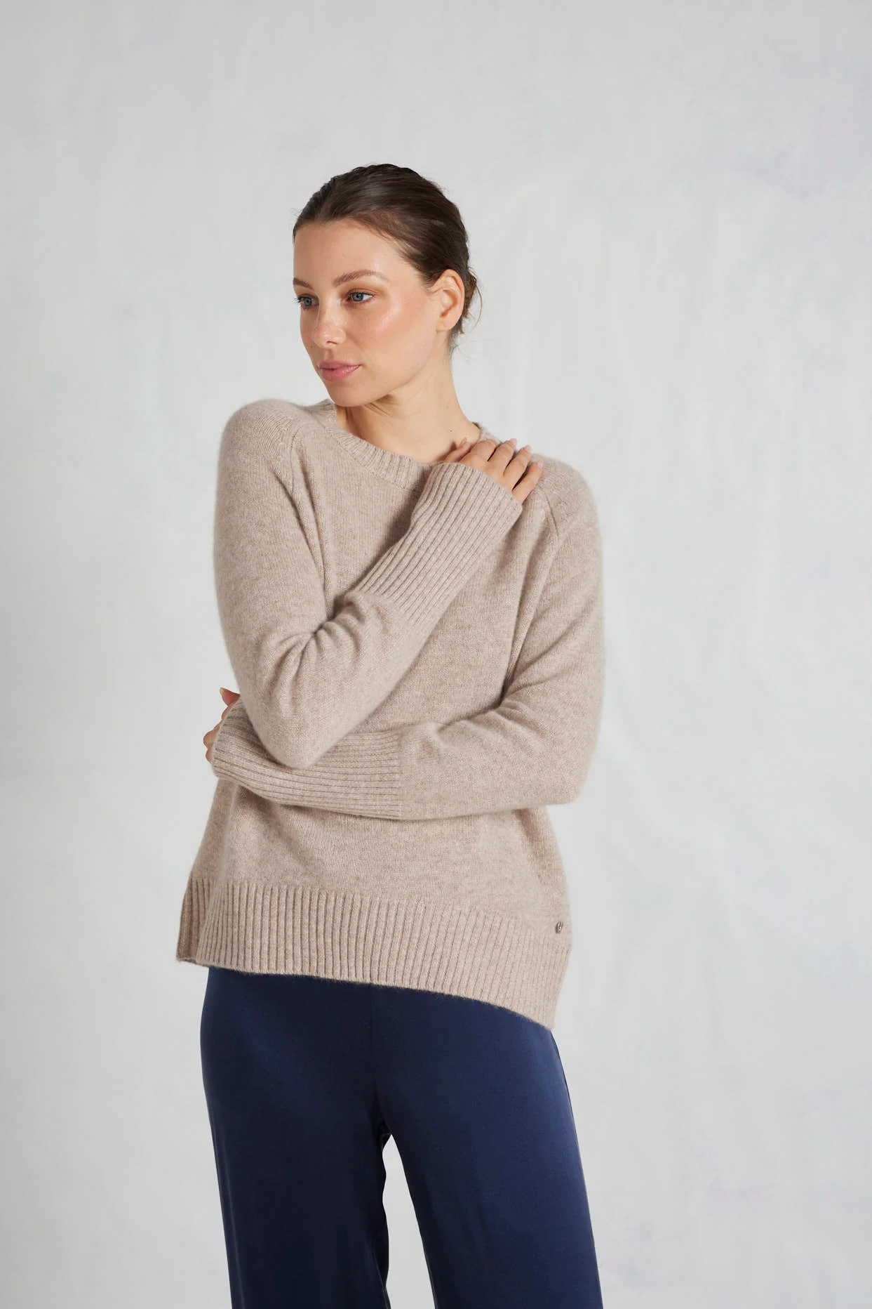 Fifi Crew Cashmere Sweater in Lightweight Beige - Image 3