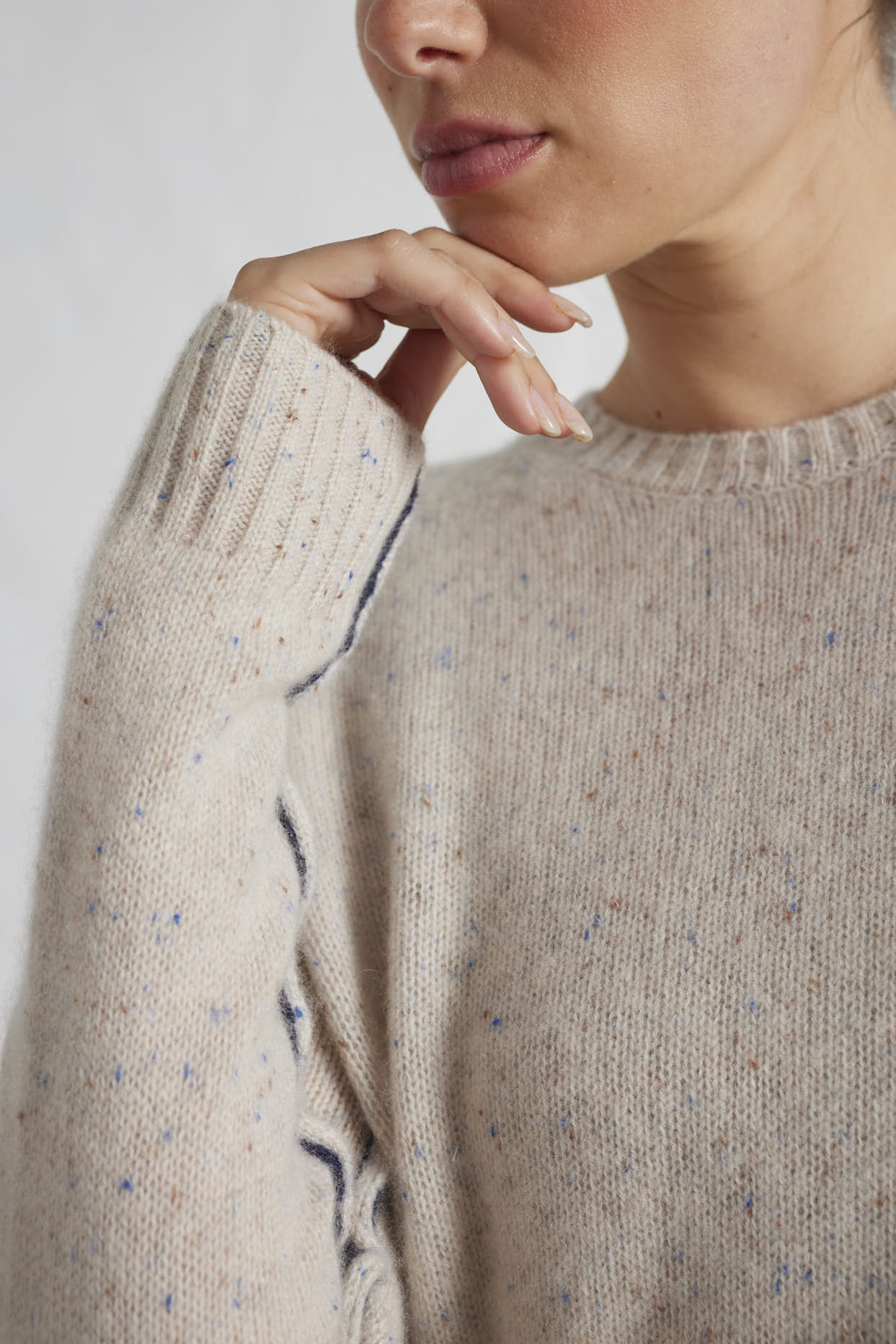Georgia Cashmere Sweater in Seashell - Image 5