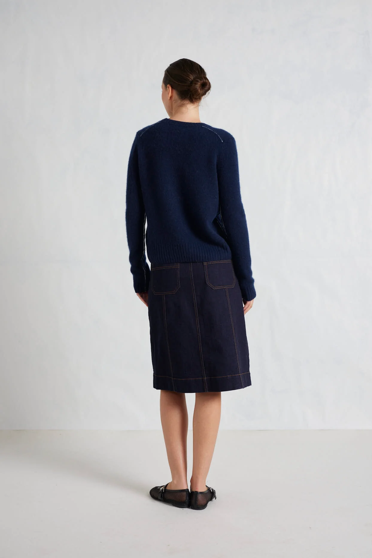 Georgia Cashmere Sweater in Midnight Navy - Image 6