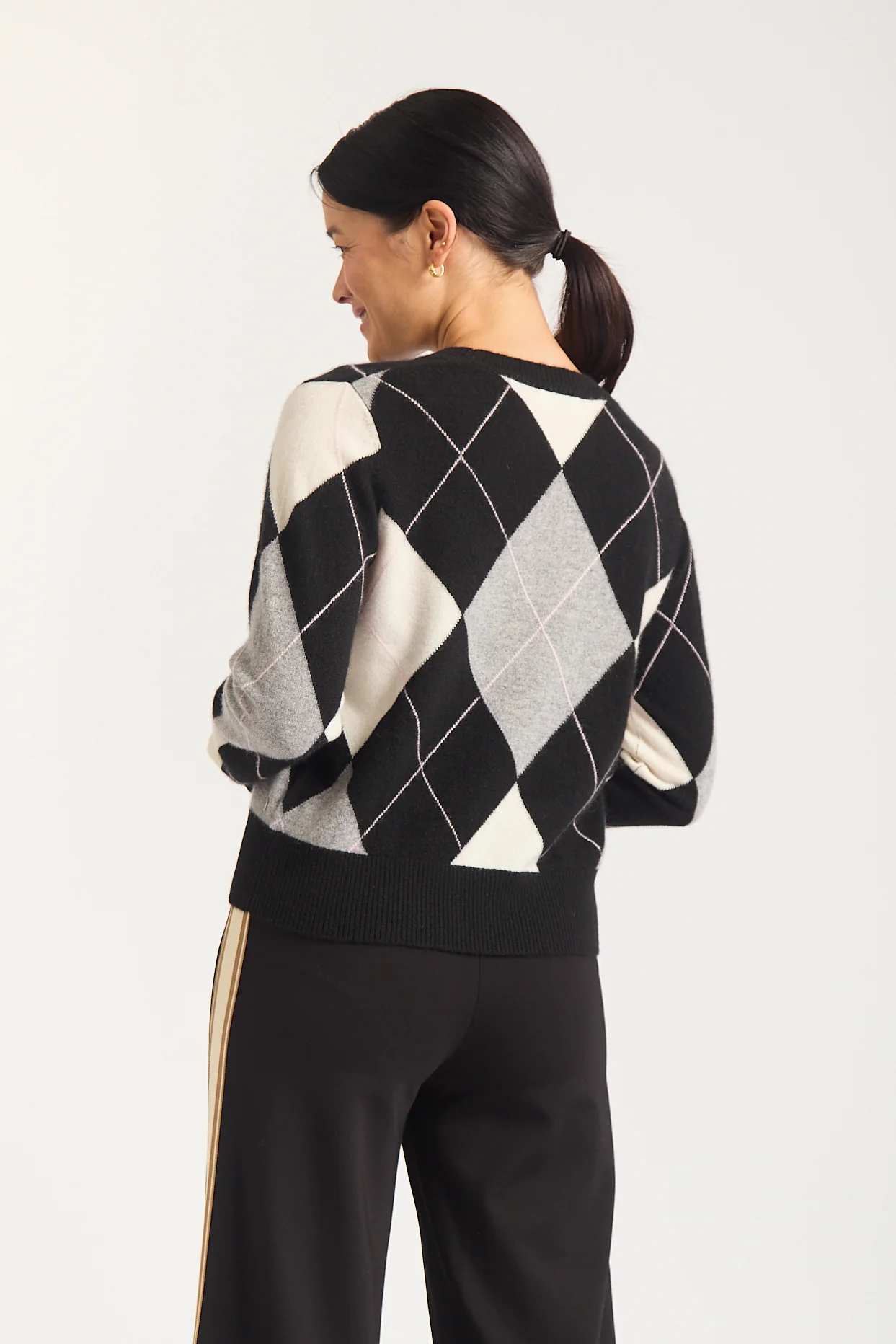 Henrietta Cashmere Sweater In Black - Image 4