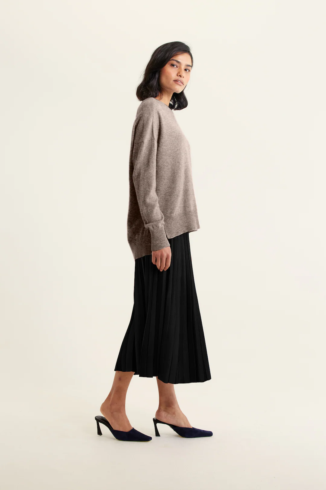 Iris Cashmere Crew Sweater In Magic - Image 2