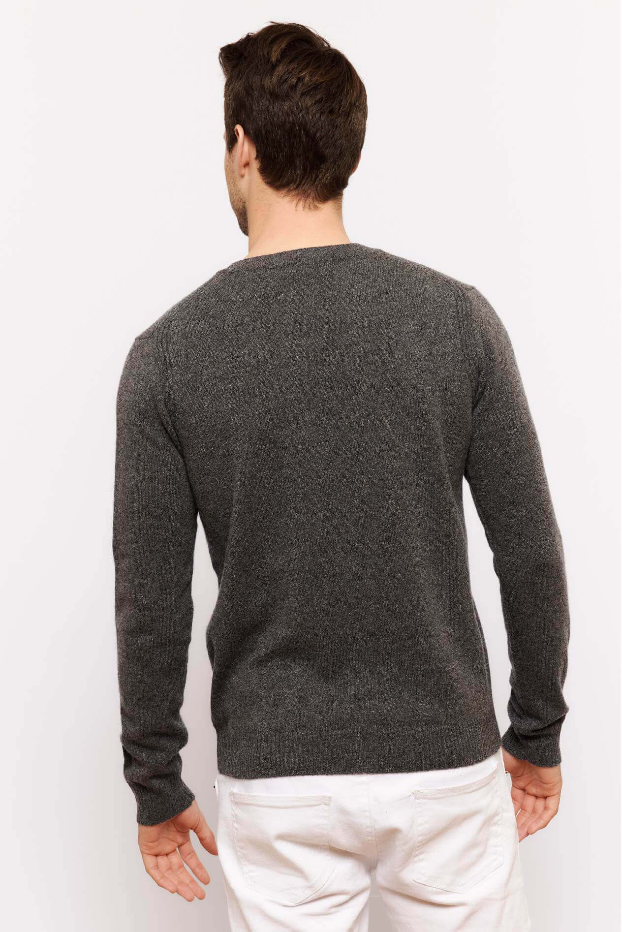 Jules Cashmere Sweater in Charcoal - Image 4