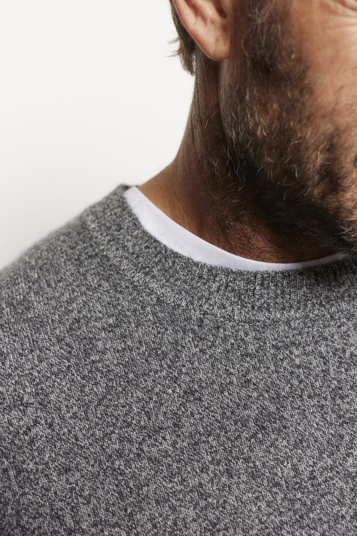 Jules Cashmere Sweater in Mottled - Image 6