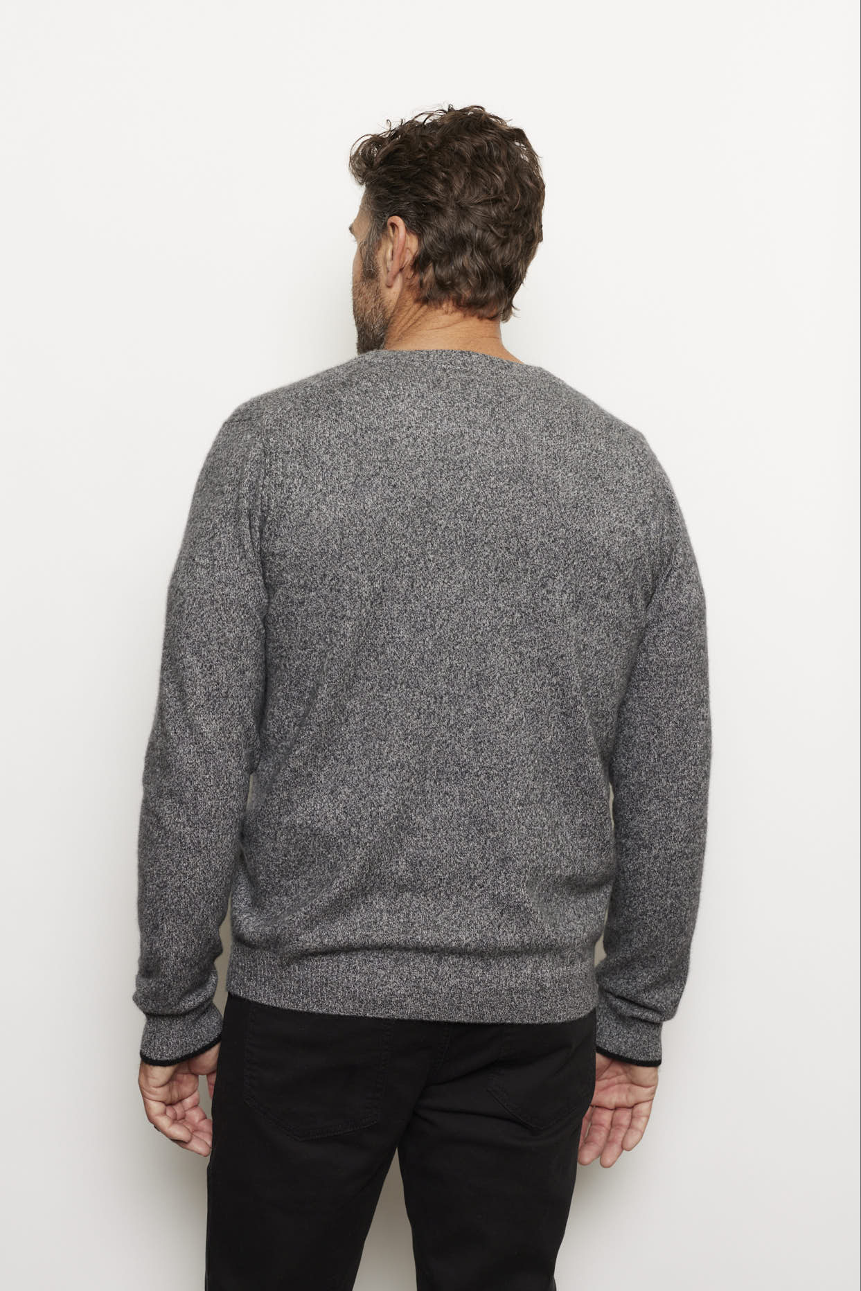 Jules Cashmere Sweater in Mottled - Image 9