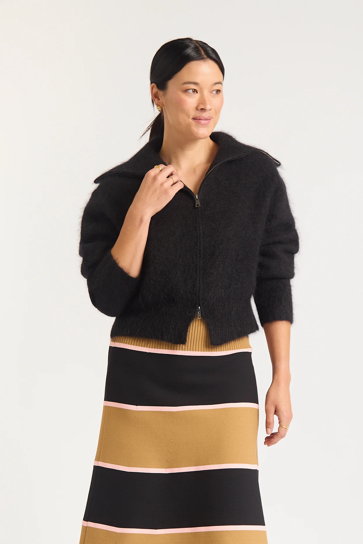 June Jacket  In Black - Image 5