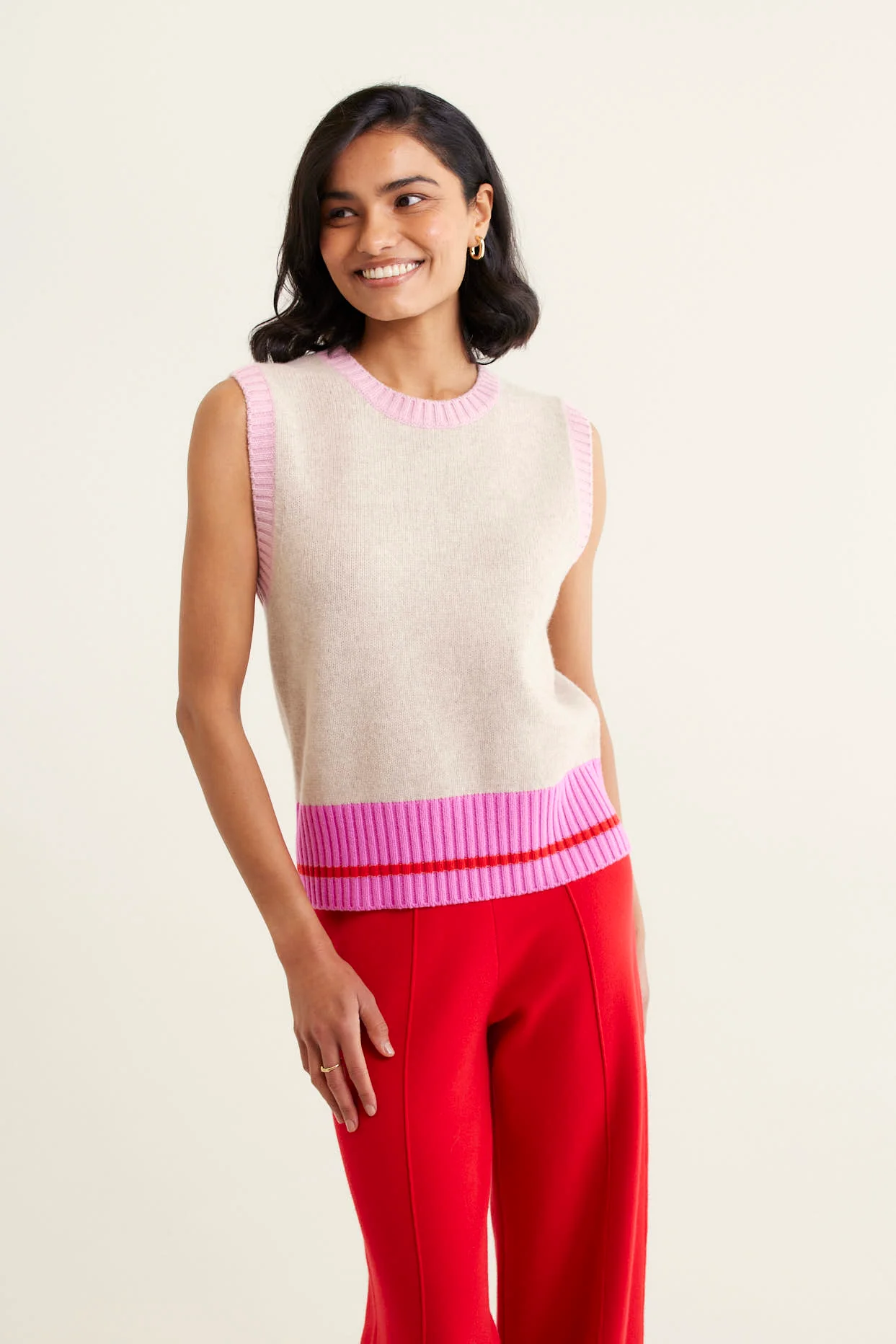 Lexington Merino Cashmere Vest In Beige - Image 3