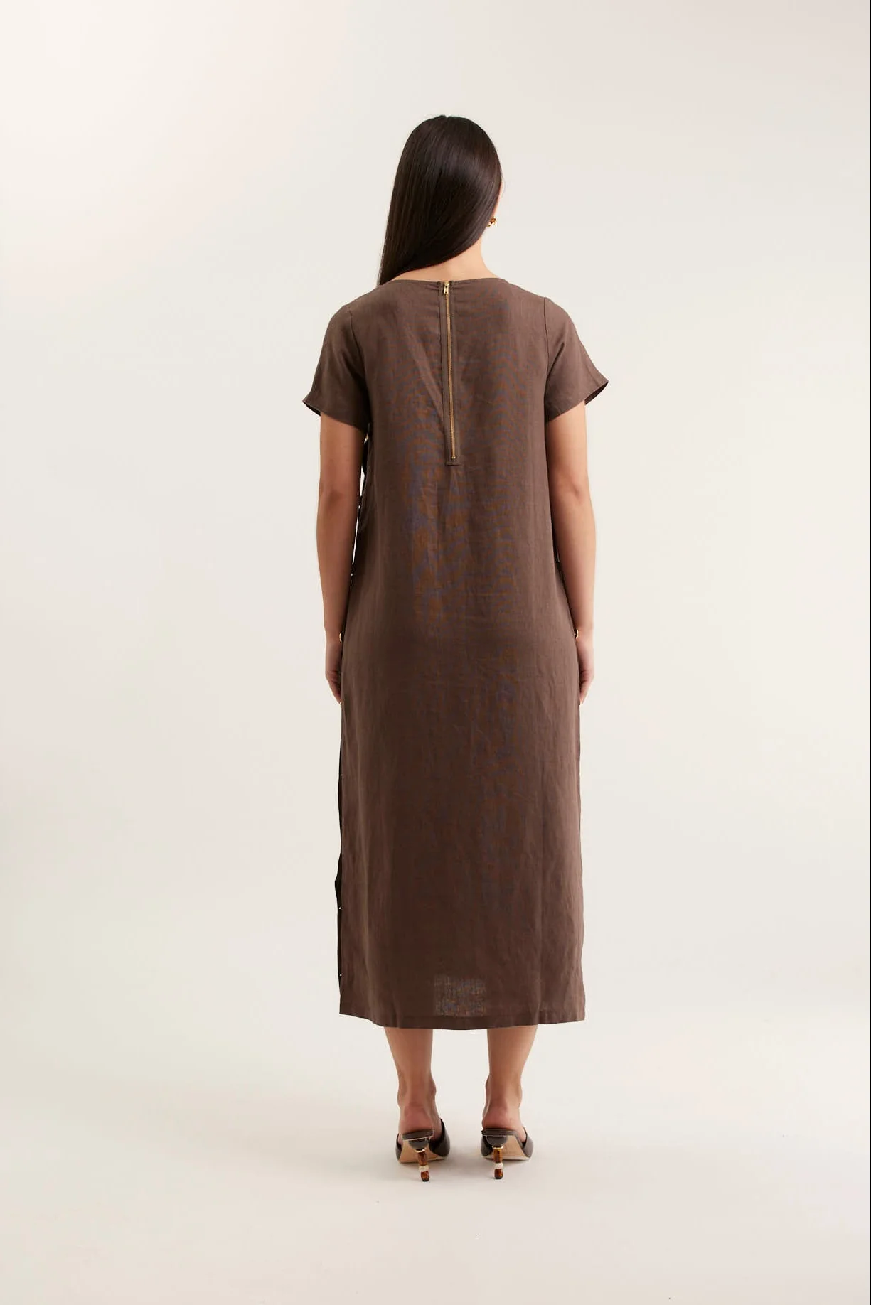 Louie Linen Dress In Choc - Image 3