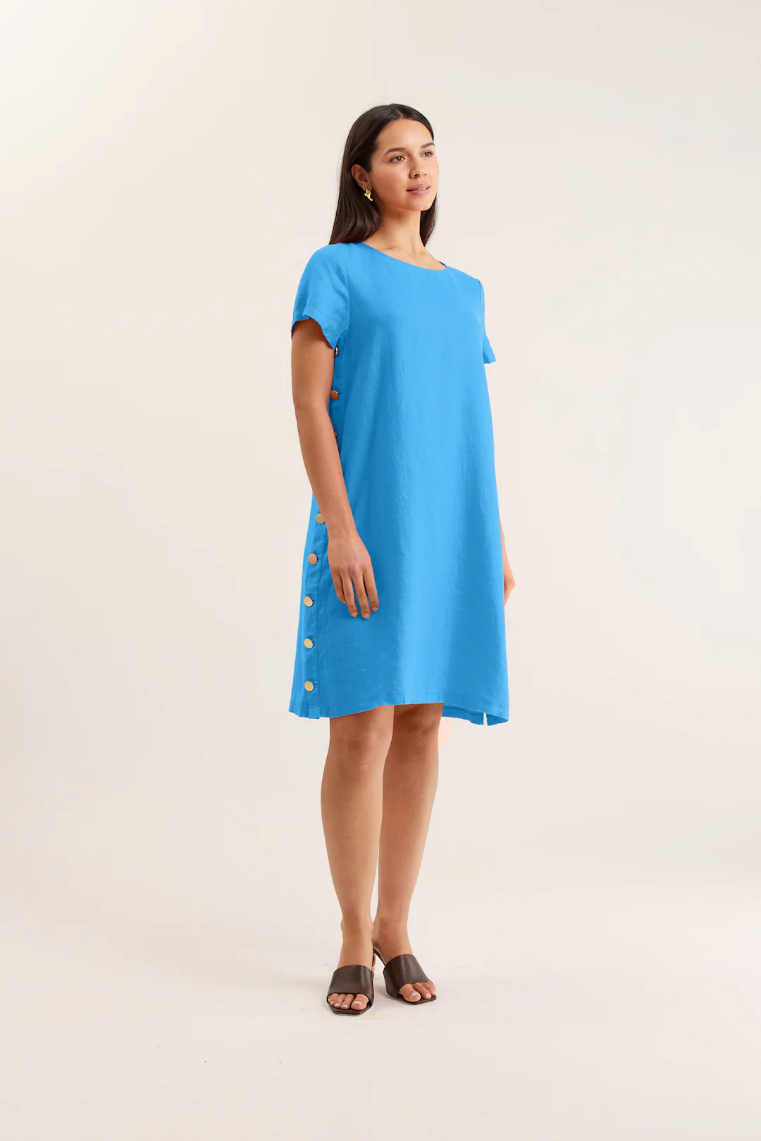 Louie Classic Linen Dress In Cornflower - Image 3