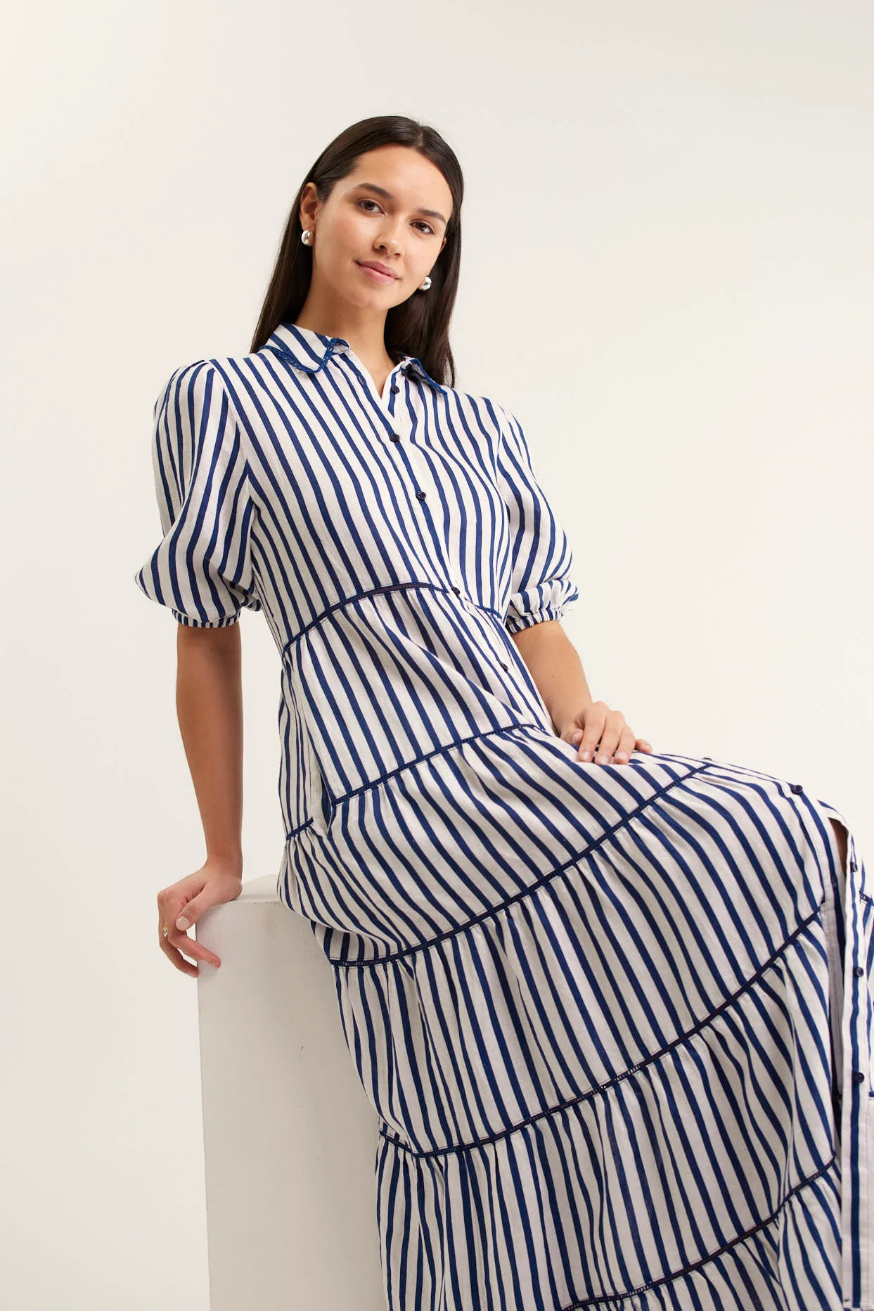 Marlow Breton Linen Dress In Navy/White - Image 5