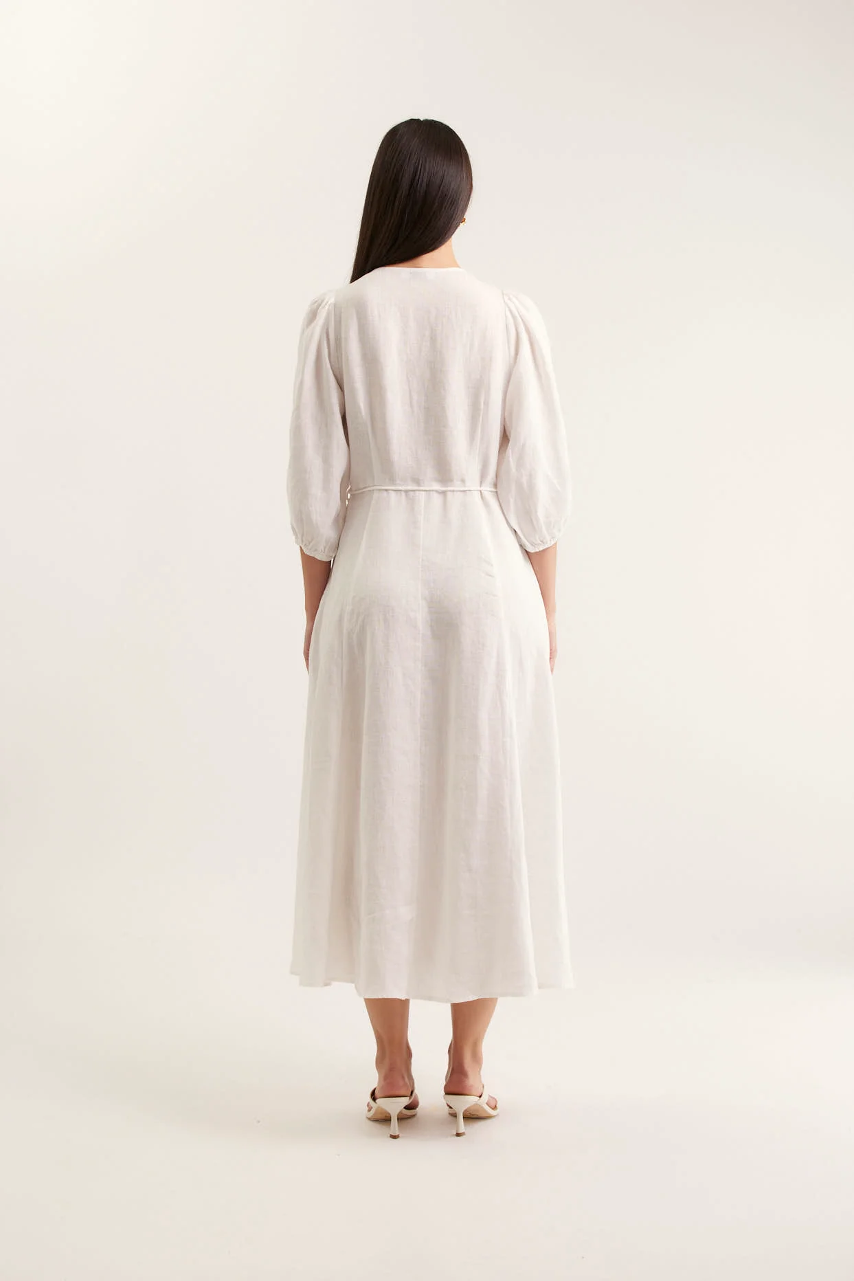Maya Linen Dress In White - Image 3