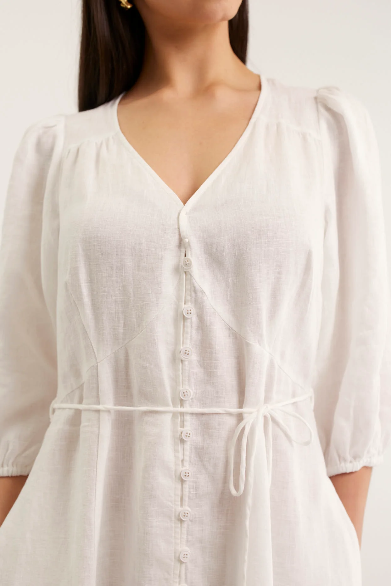 Maya Linen Dress In White - Image 4