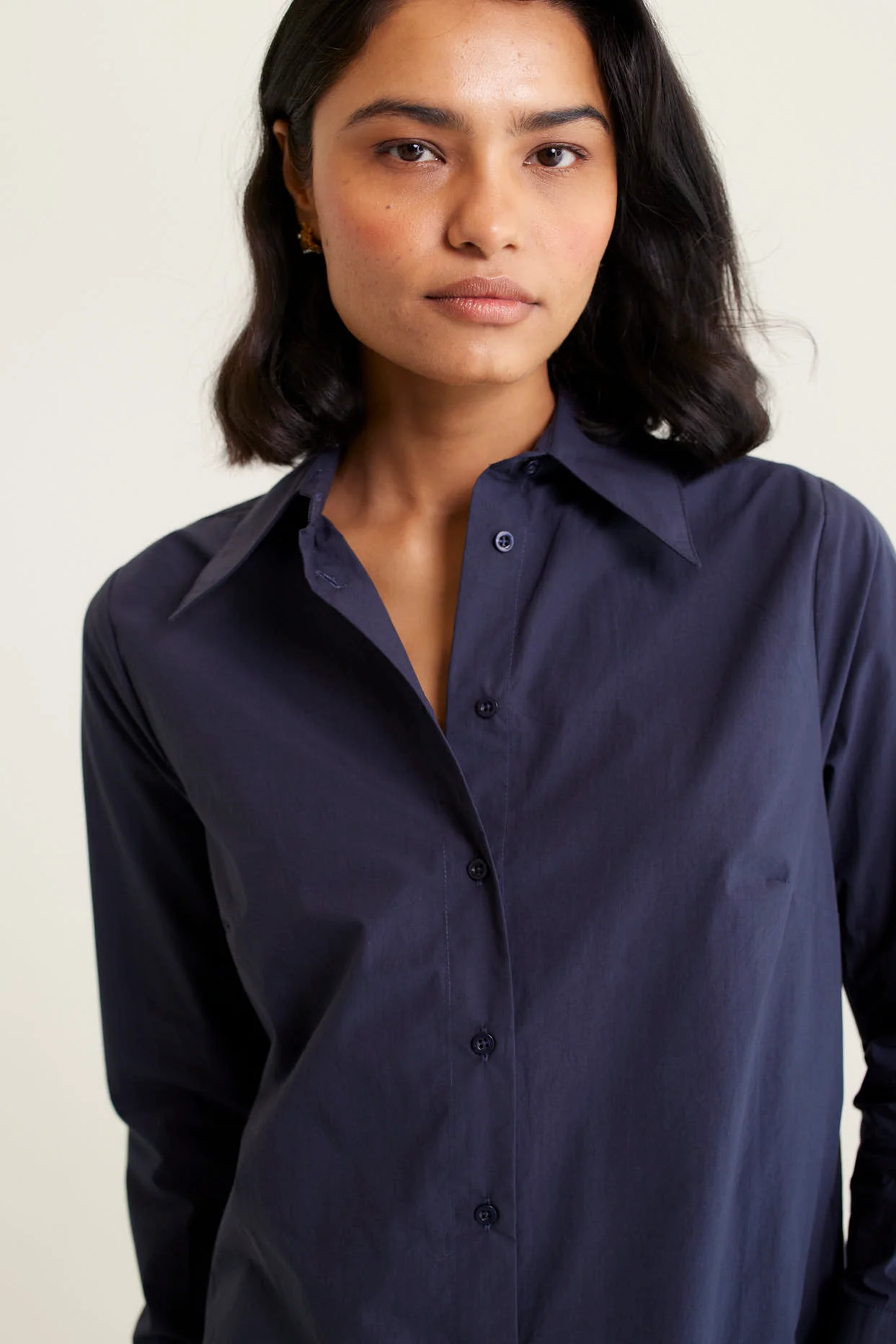Primrose Pima Cotton Shirt In Navy - Image 4