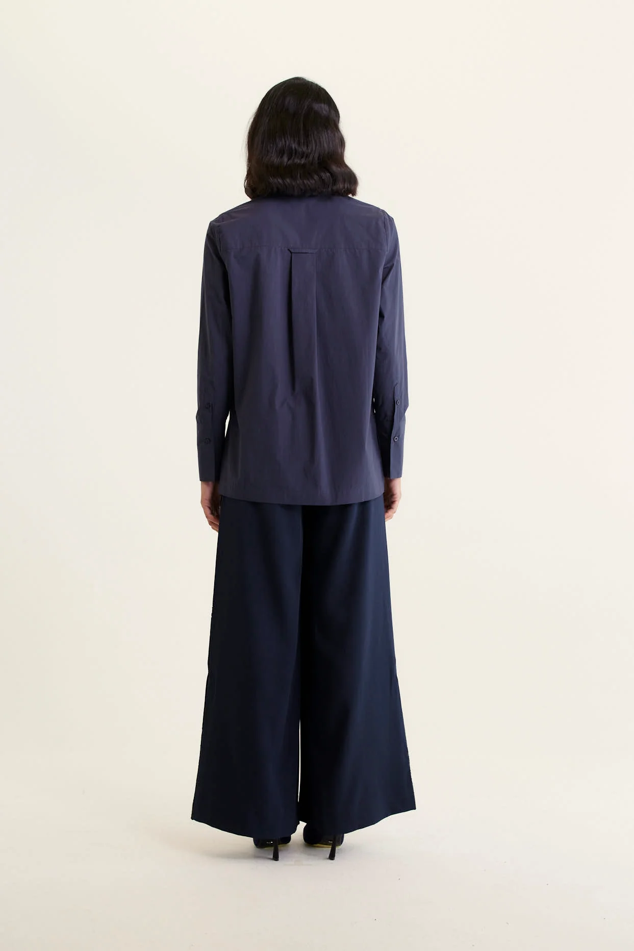 Primrose Pima Cotton Shirt In Navy - Image 5