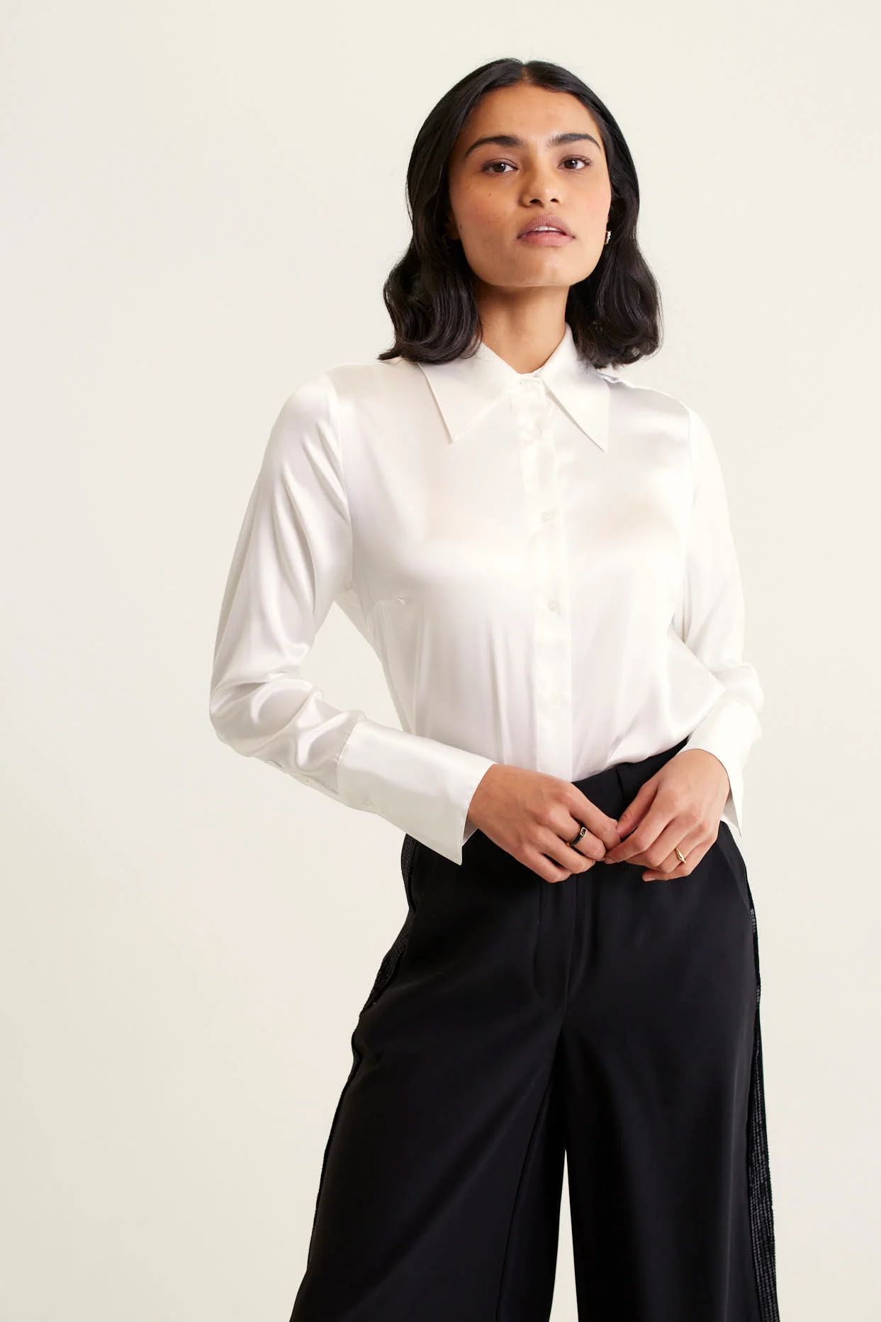Primrose Silk Shirt In Ivory - Image 2