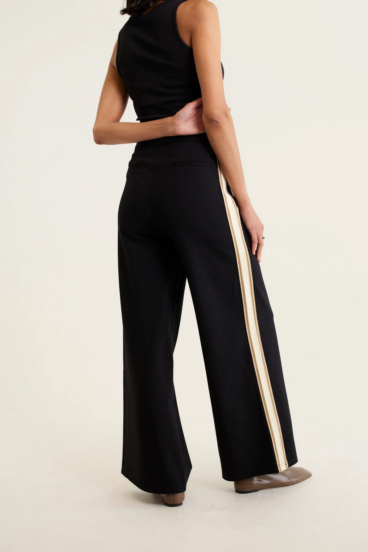 Retreat Ponti Pant in Black - Image 3