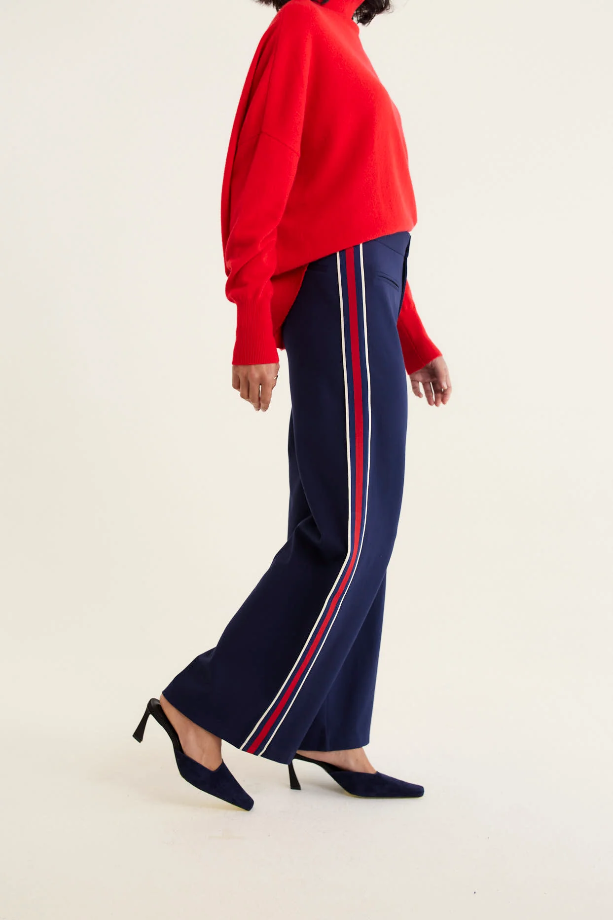 Retreat Ponti Pant In Navy - Image 4