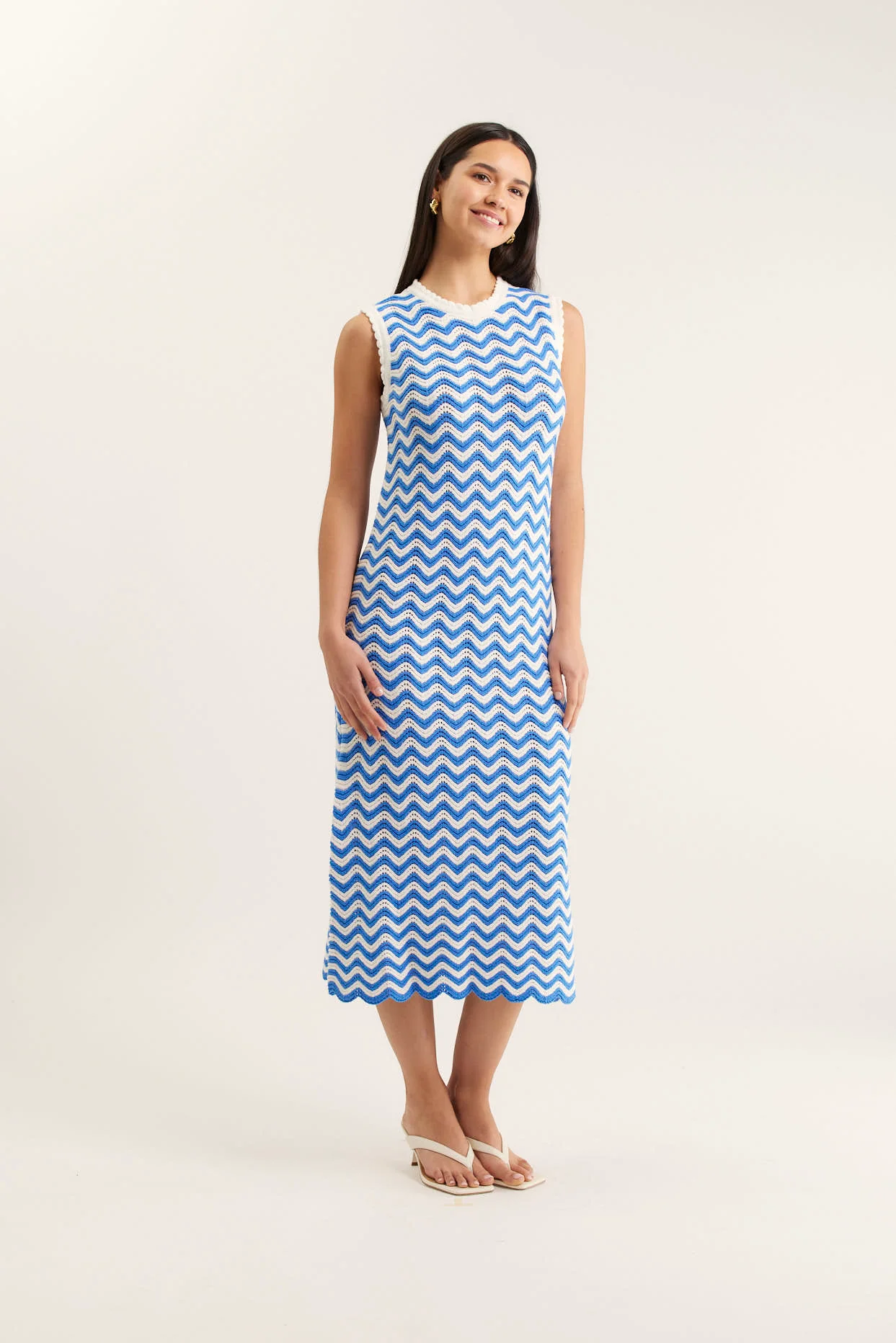 Riva Dress In Cornflower/White - Image 4