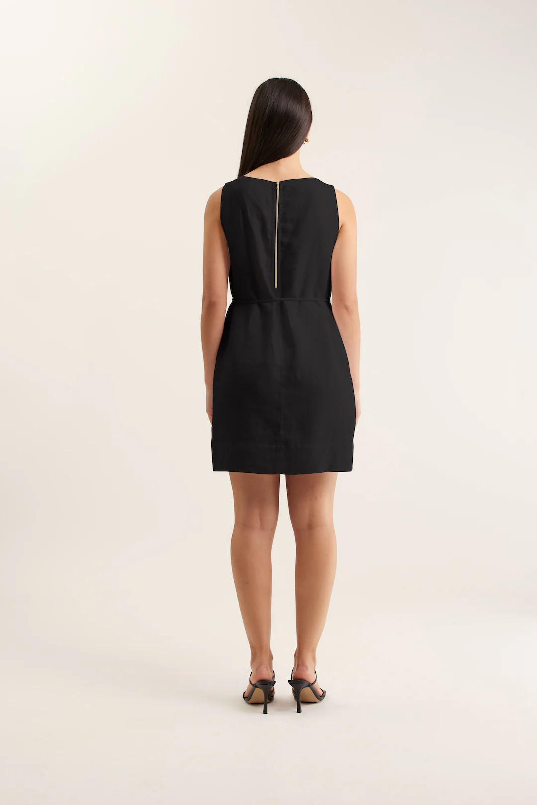 Rommy Linen Dress In Black - Image 2