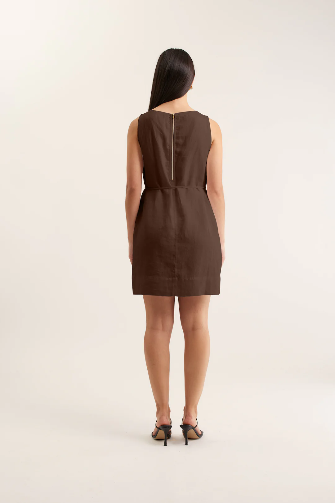 Rommy Linen Dress In Choc - Image 3