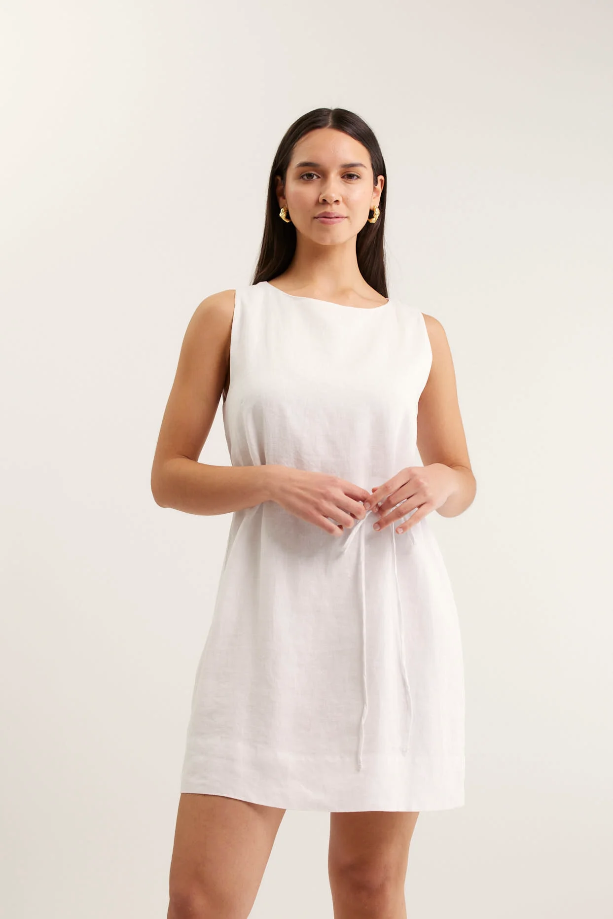 Rommy Linen Dress In White - Image 2