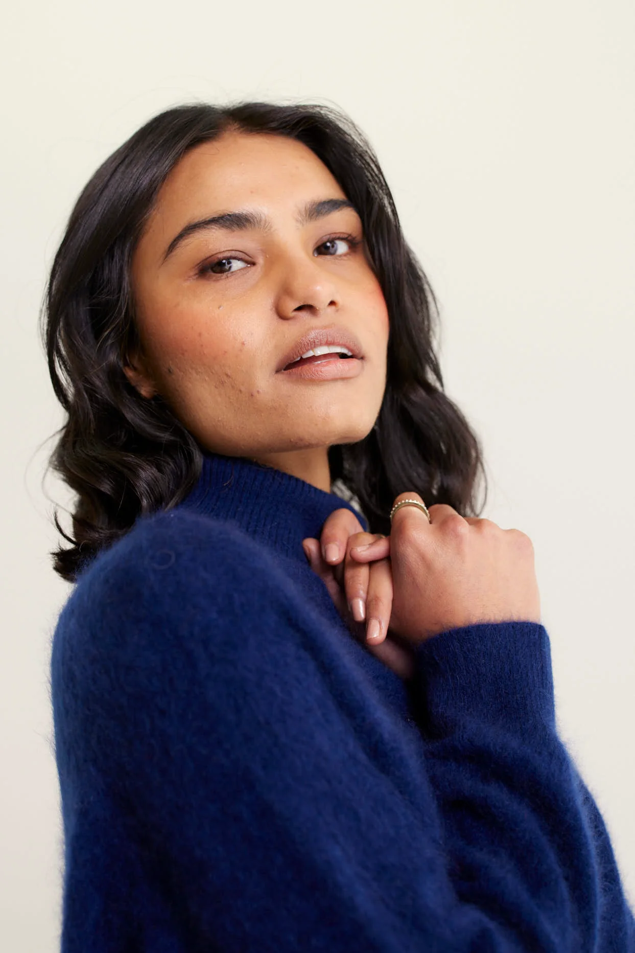 Rose Brushed Cashmere Polo In Navy - Image 2