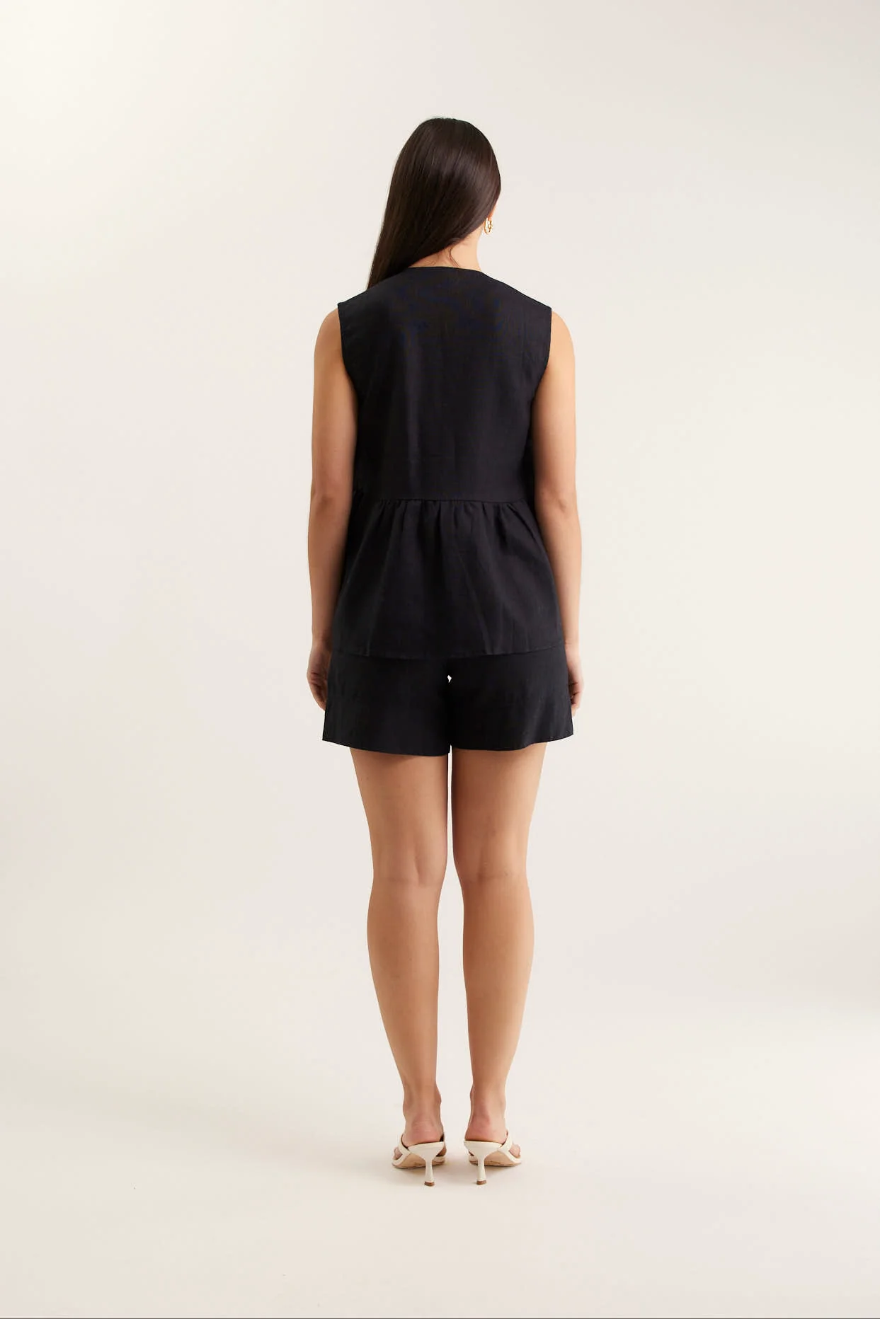 Rosie Linen Top In Black - Image 2