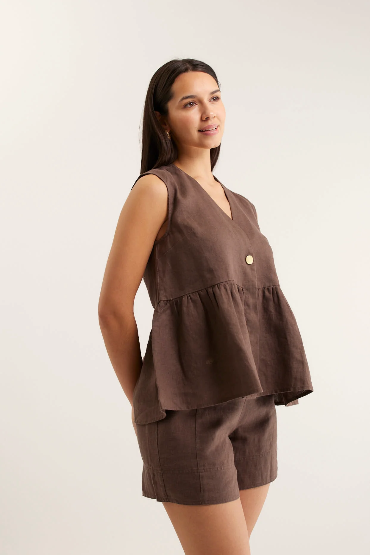 Rosie Linen Top In Choc - Image 2