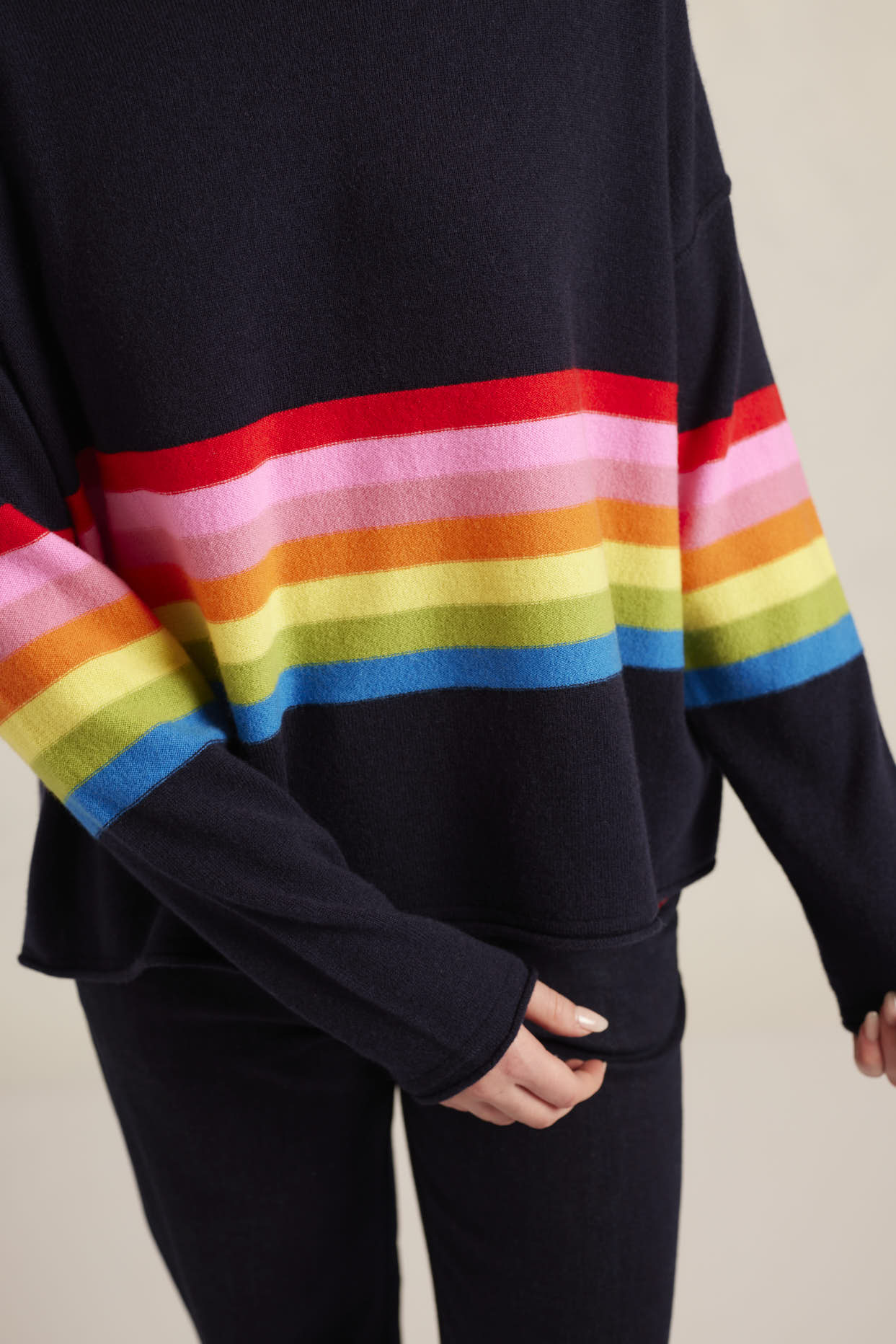 Sally Merino Cashmere Sweater in Officer Navy - Image 3