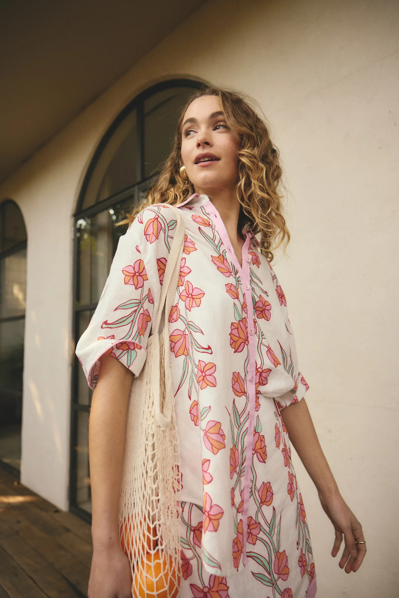 Sasha Linen Shirt In Pink  Vine Print - Image 2