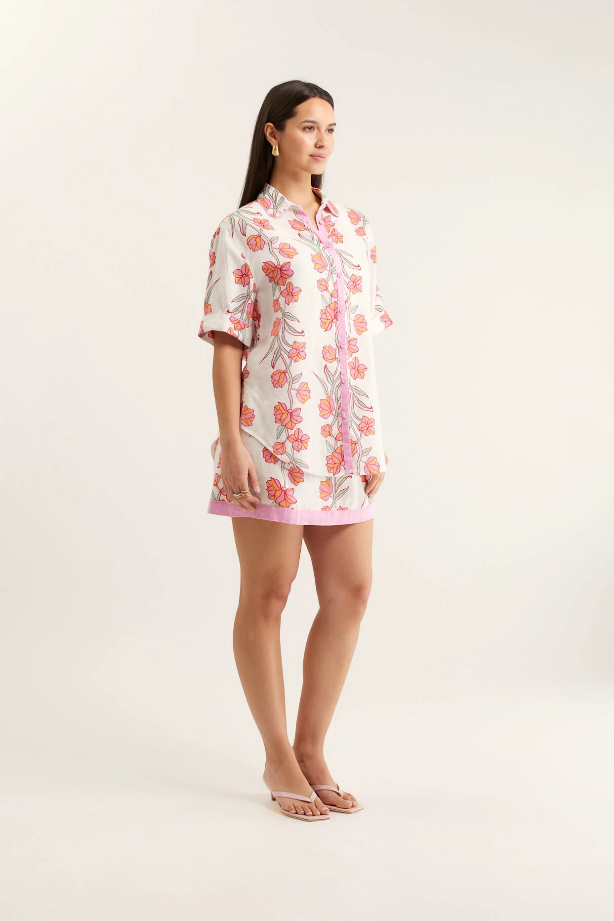 Sasha Linen Shirt In Pink  Vine Print - Image 4
