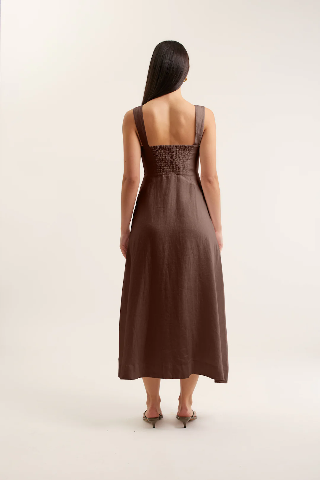 Simmie Linen Dress In Choc - Image 3