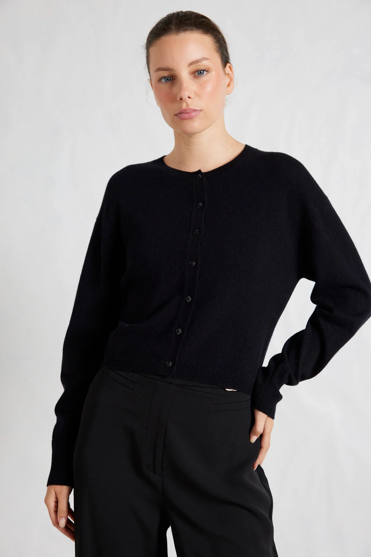 Sydney Cardi in Black - Image 2