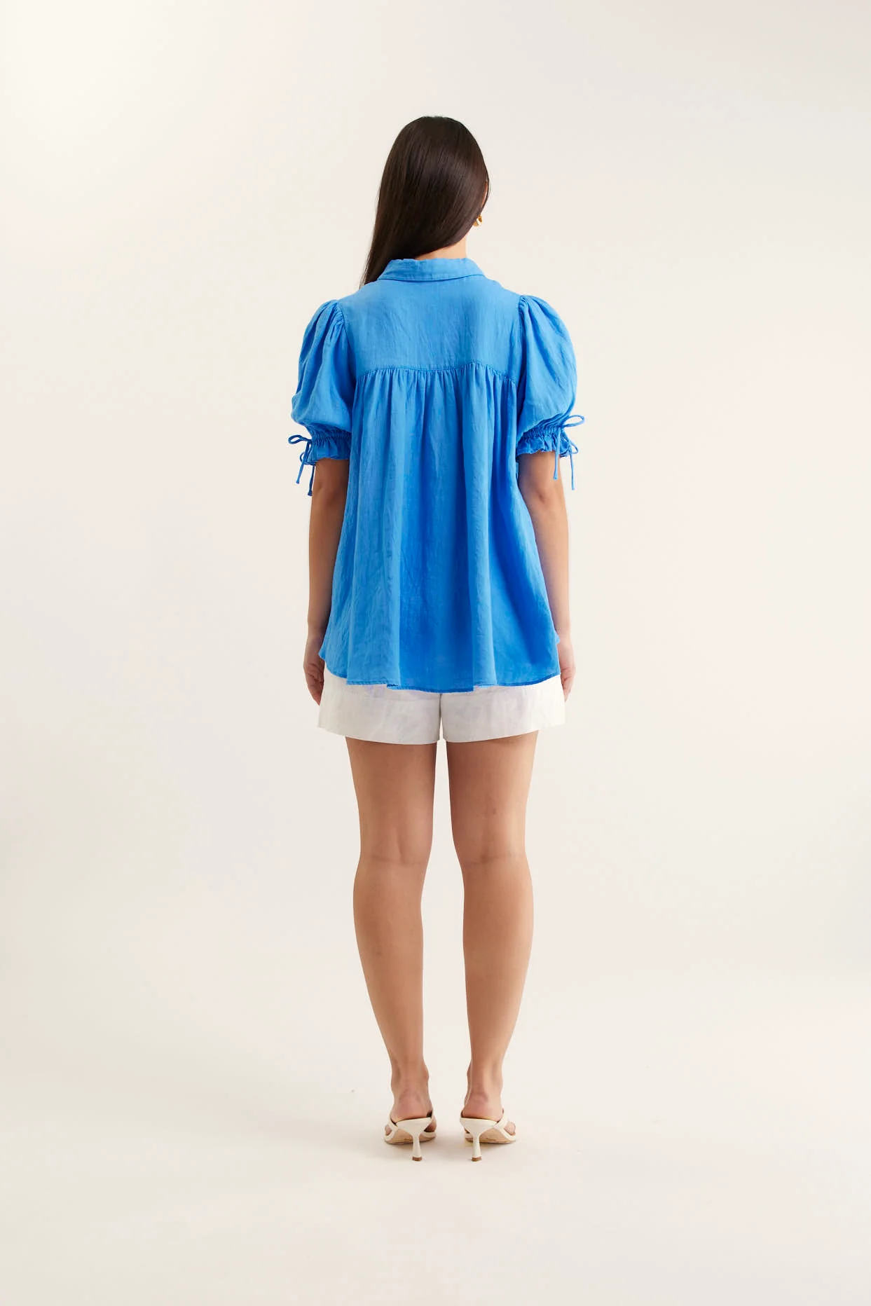 Tessa Linen Shirt In Cornflower - Image 2