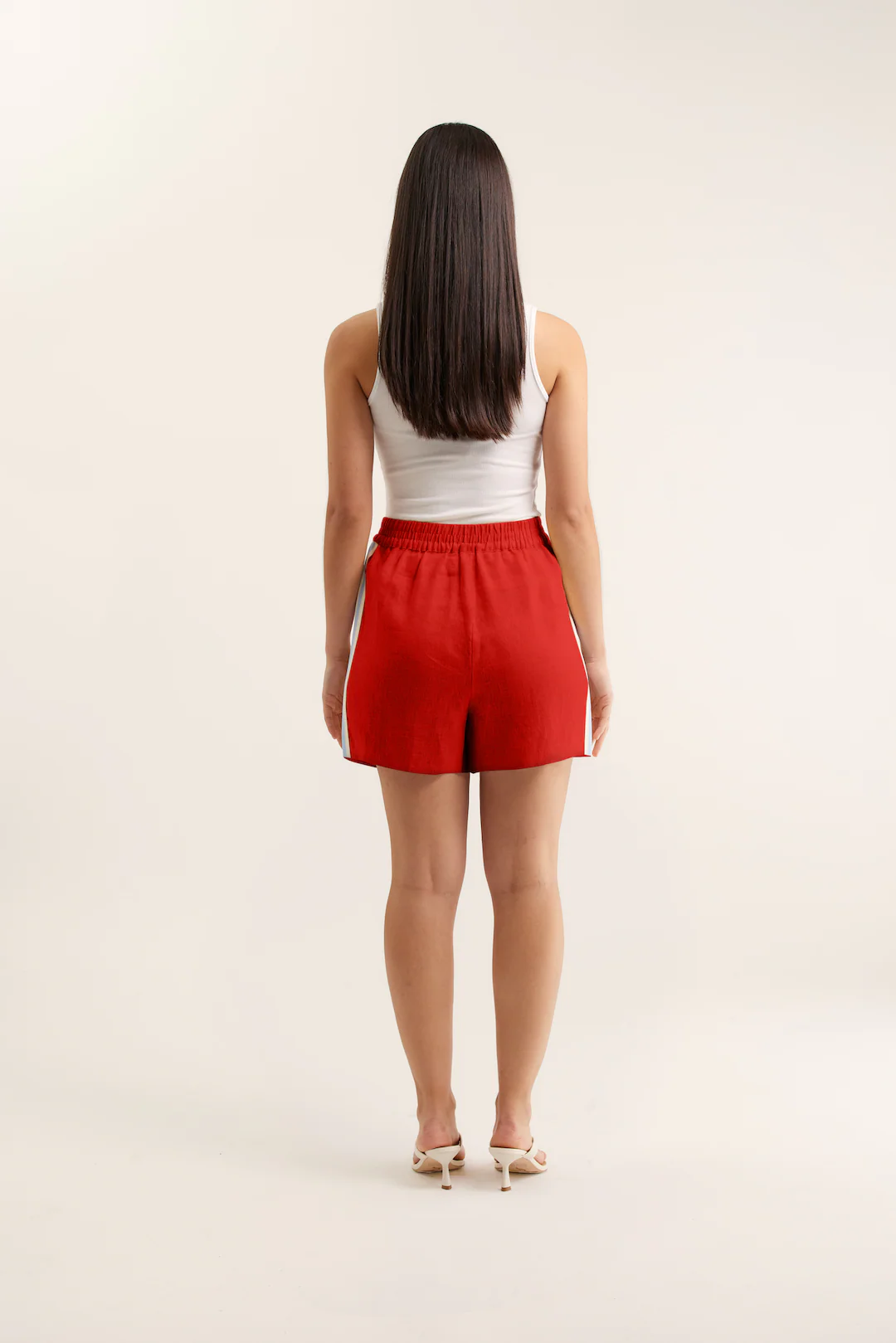 Tilly Short In Red - Image 3