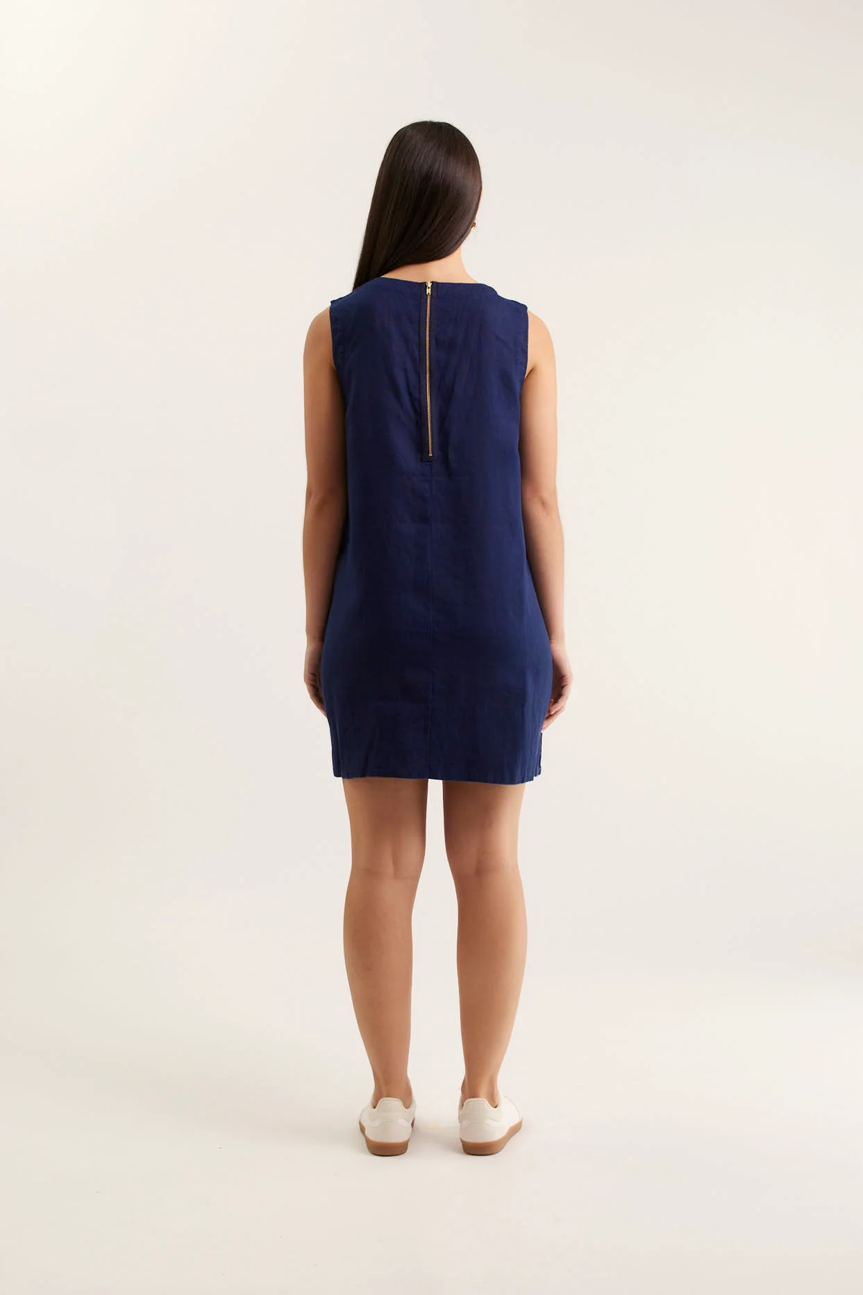 Vespa Linen Dress In Navy - Image 4